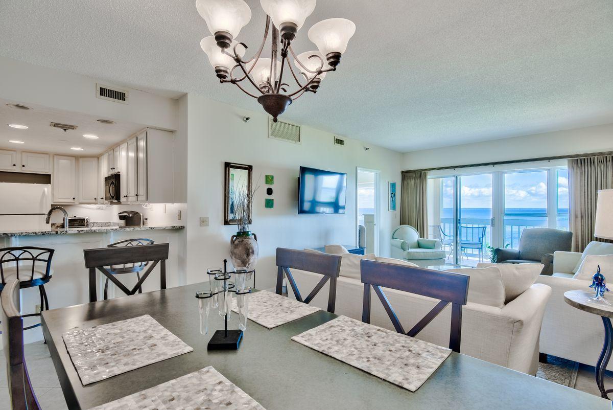 PLAYERS CLUB ON THE BAY - Residential