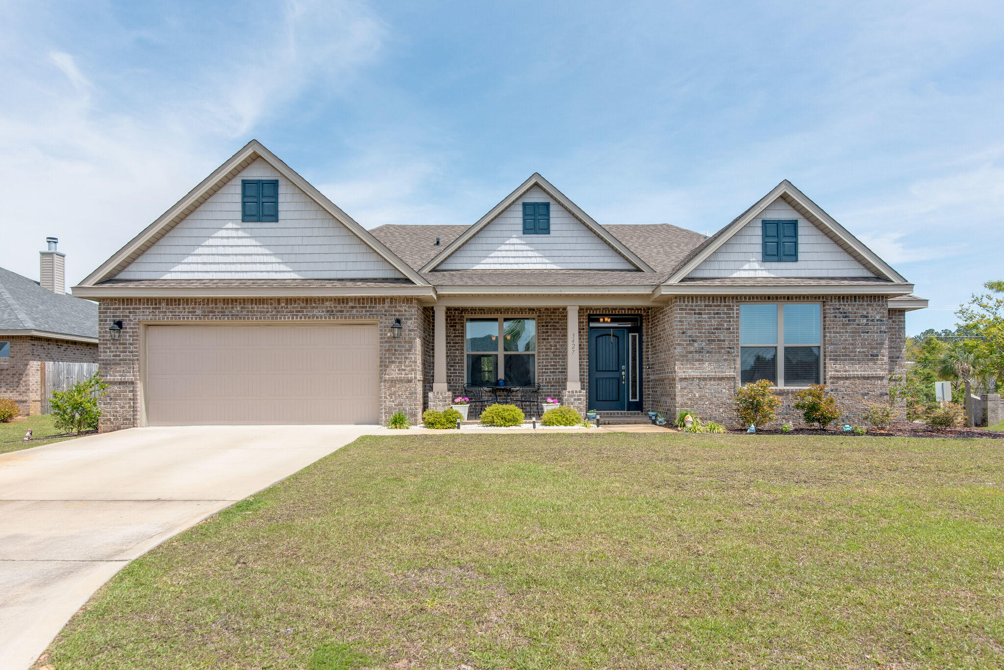 PELICAN BAY - Residential