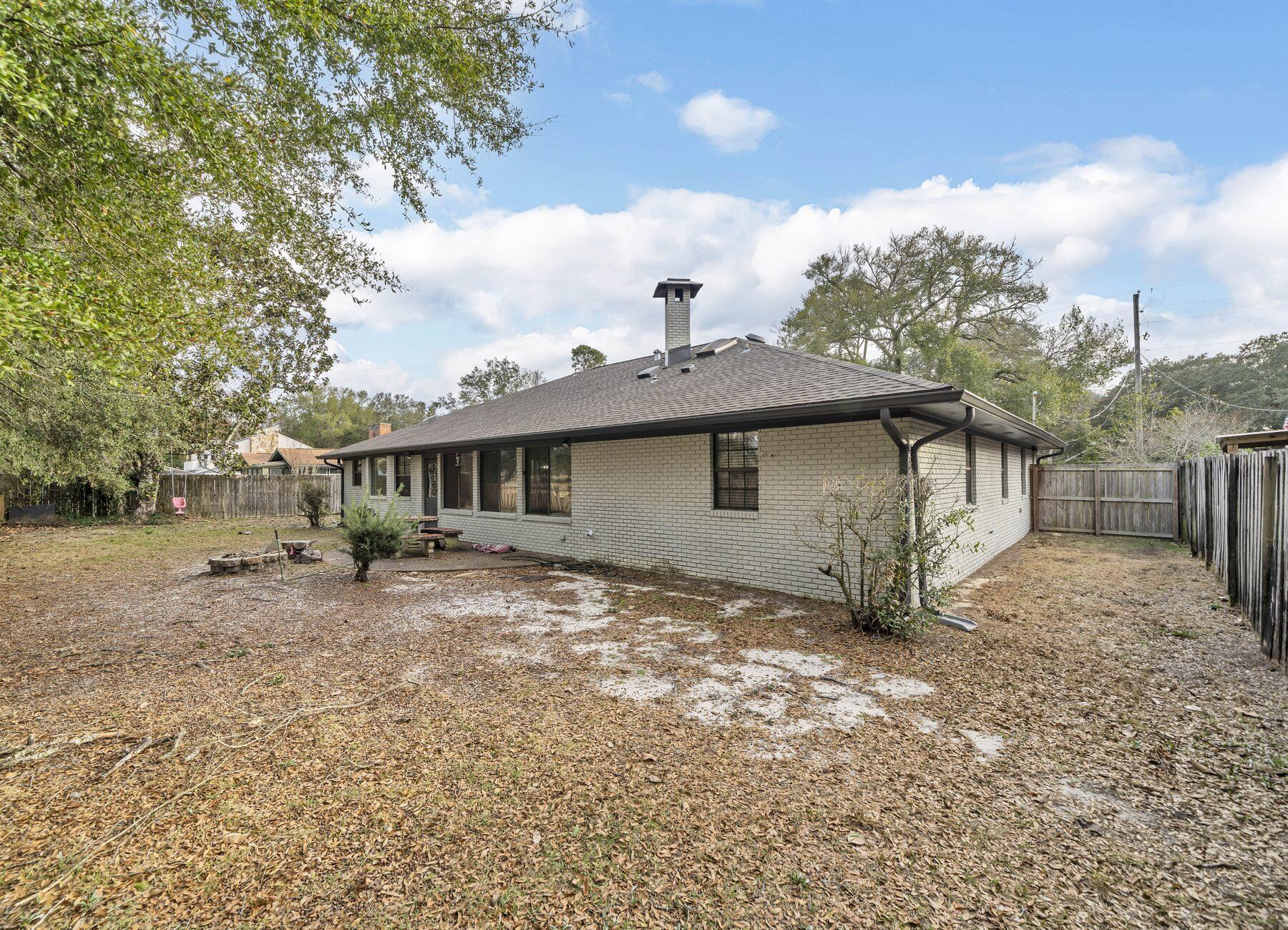 LAKE LORRAINE ESTATES 1 - Residential