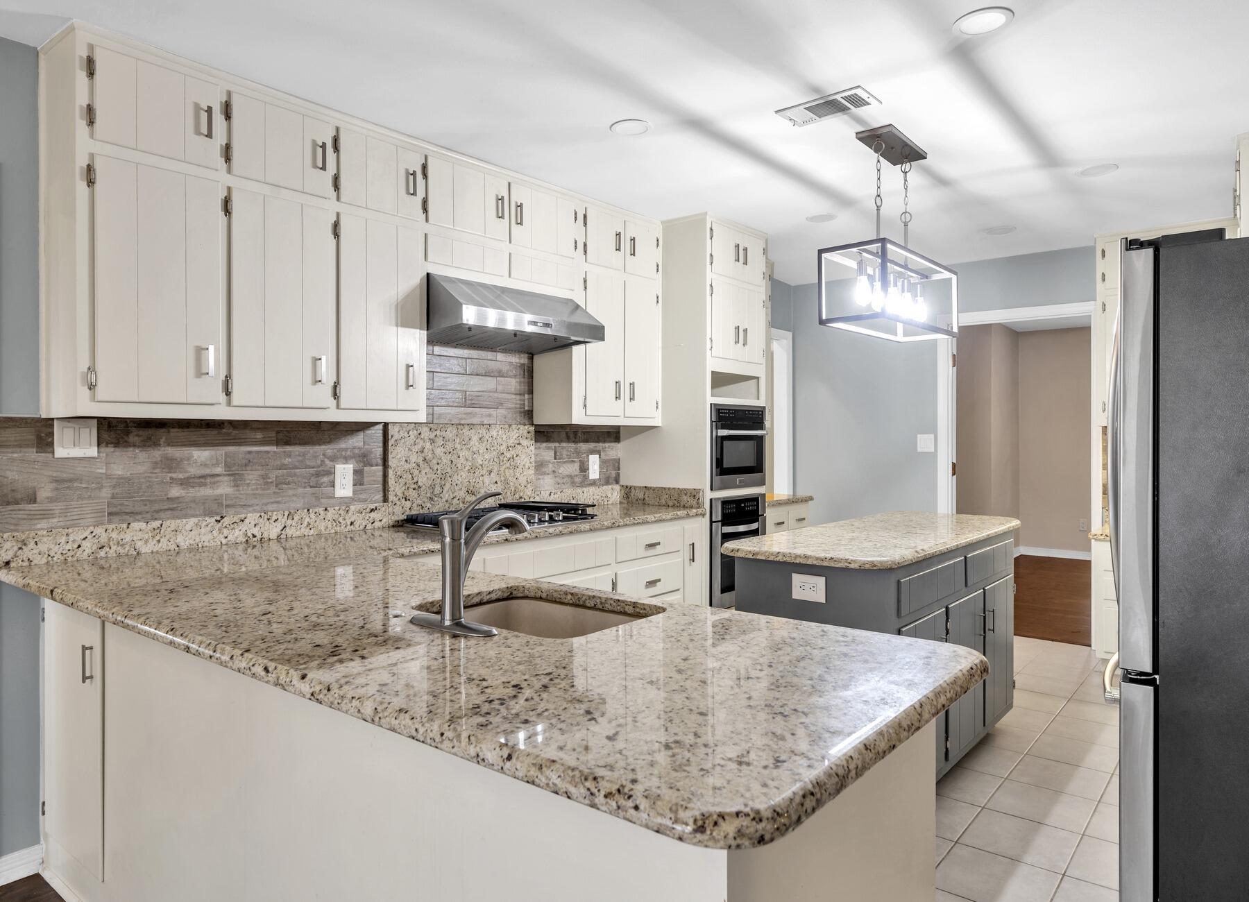 LAKE LORRAINE ESTATES 1 - Residential