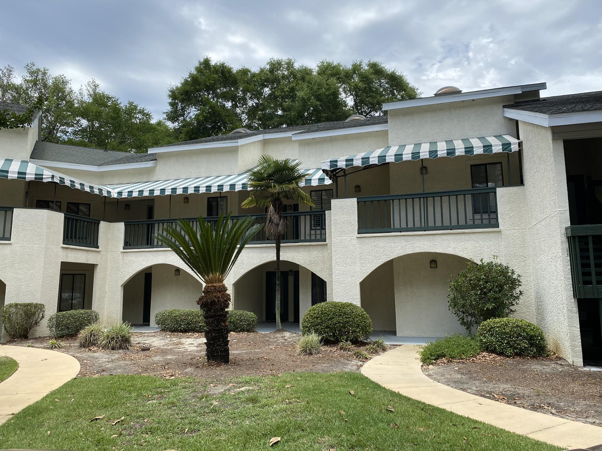 LAKESIDE CONDO AT BLUEWATER BAY - Residential