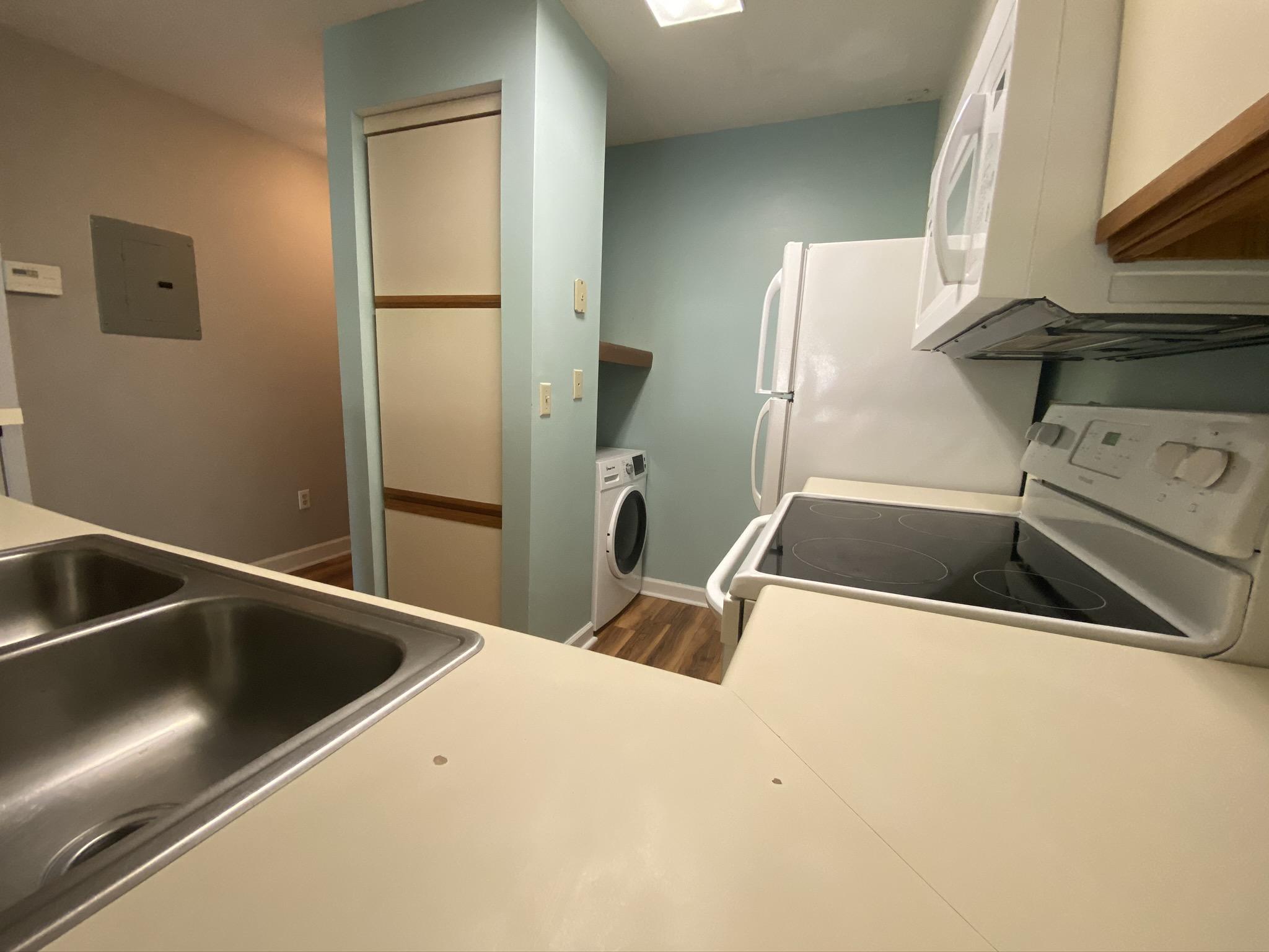 LAKESIDE CONDO AT BLUEWATER BAY - Residential