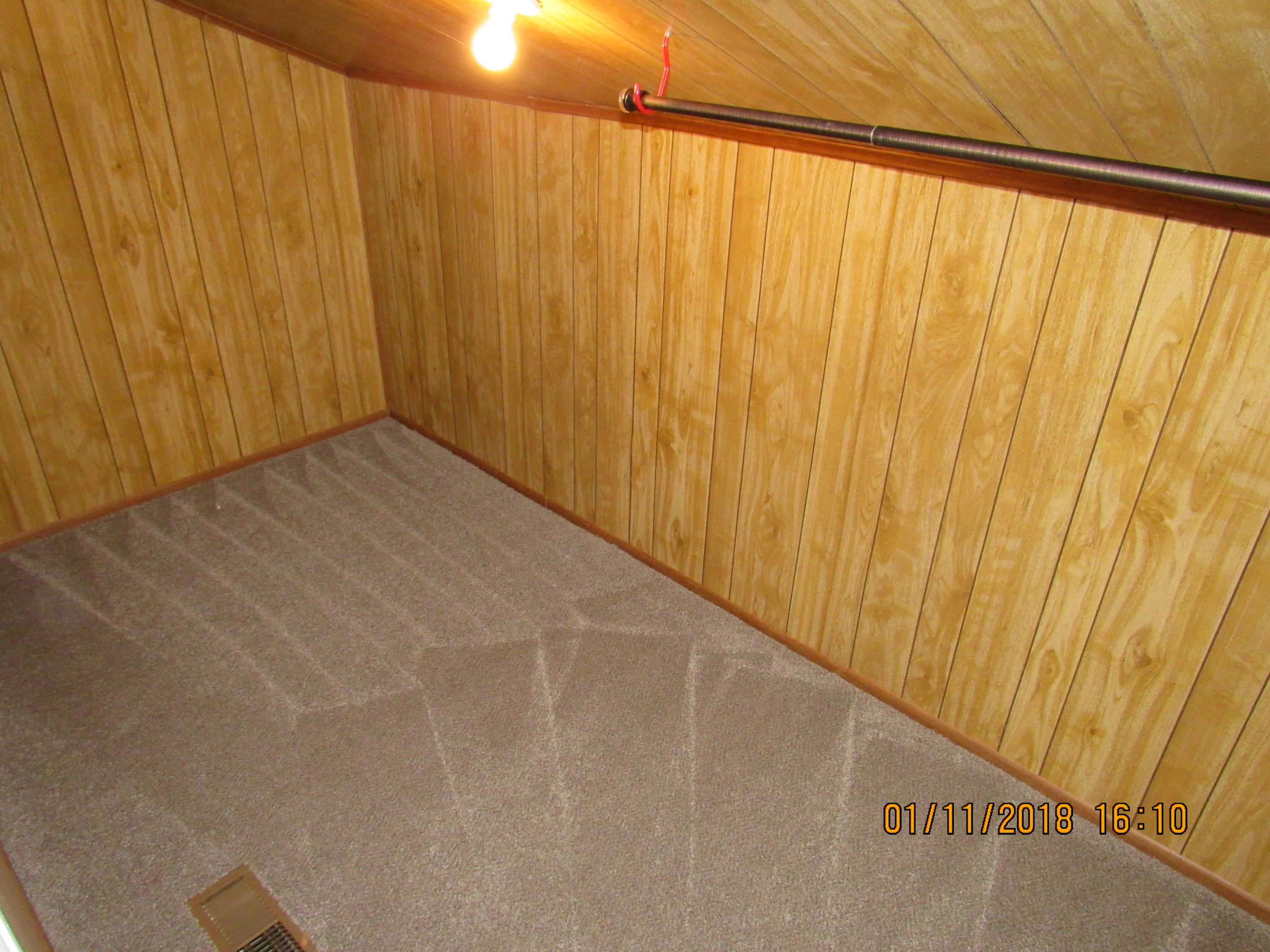 LAKESIDE CONDO AT BLUEWATER BAY - Residential