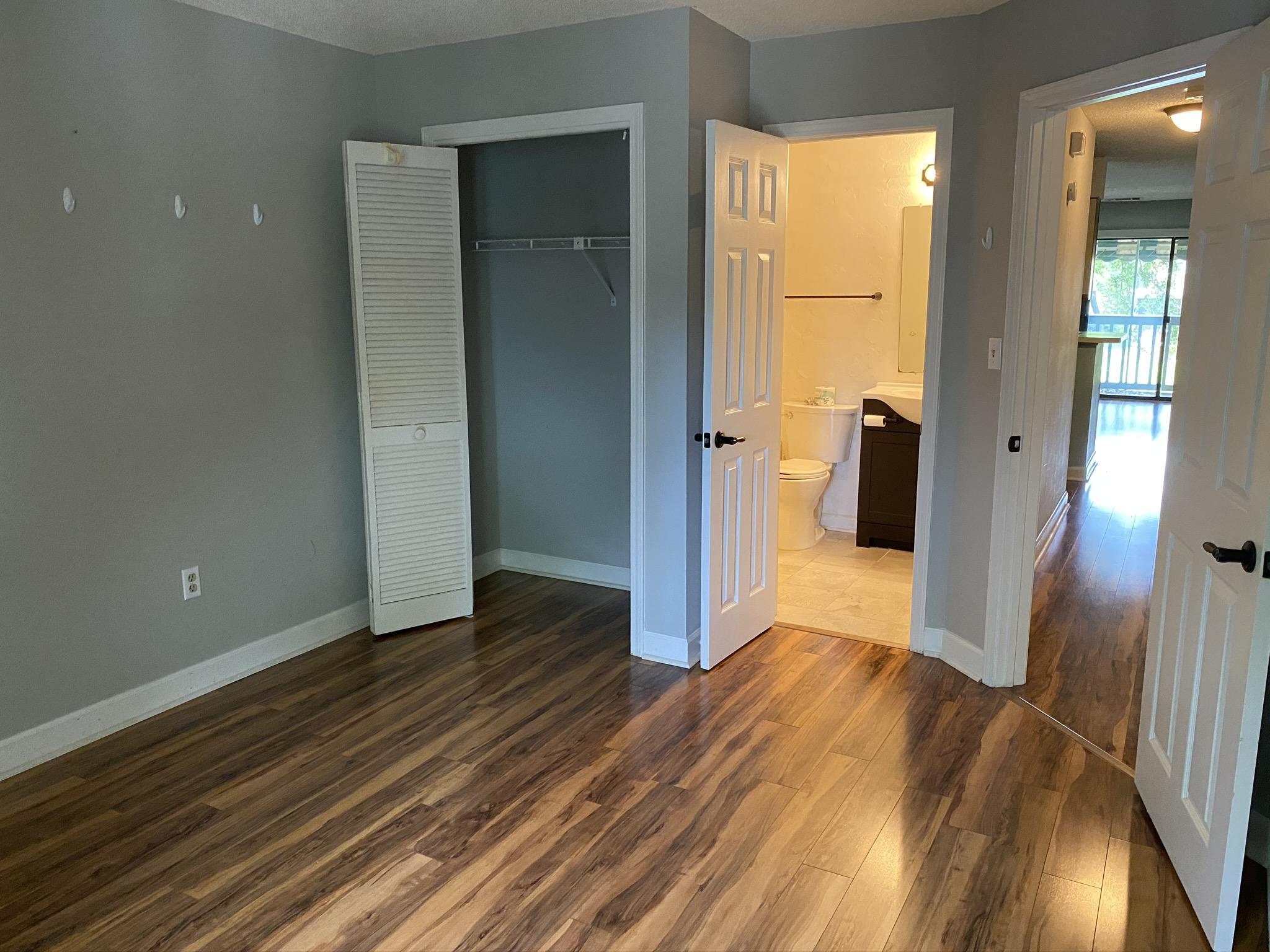 LAKESIDE CONDO AT BLUEWATER BAY - Residential