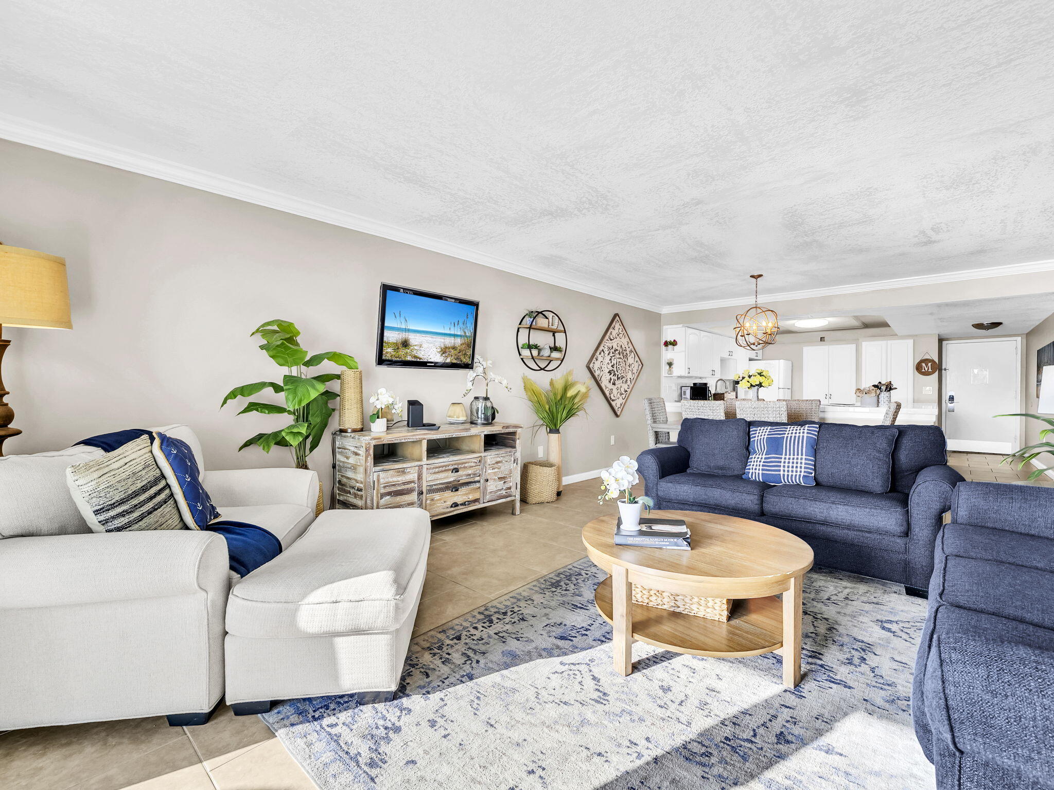 SHORELINE TOWERS 2 - Residential