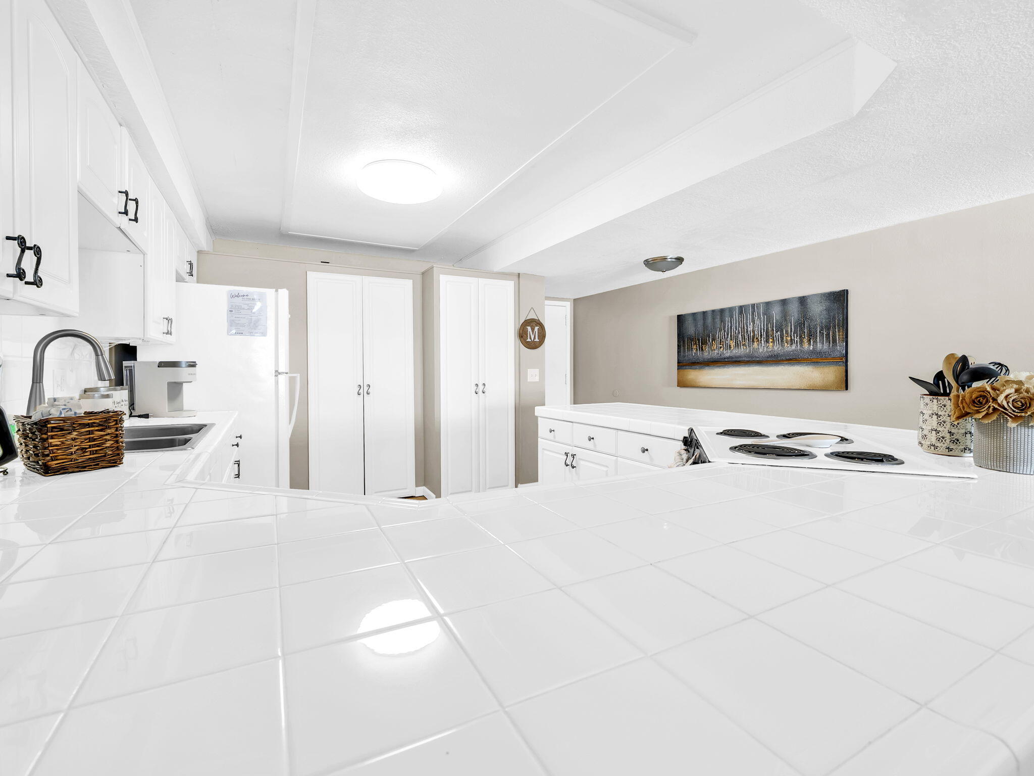 SHORELINE TOWERS 2 - Residential