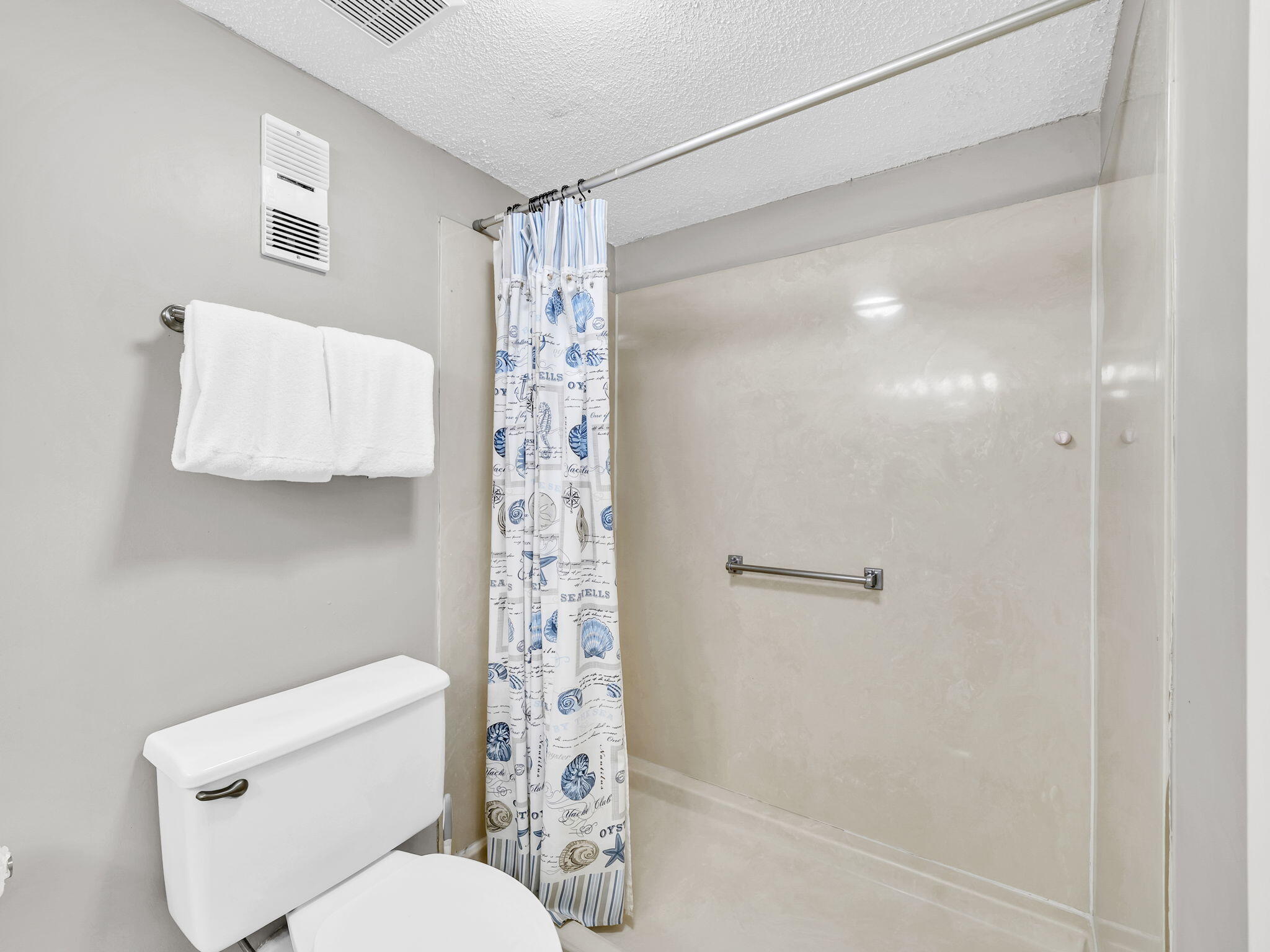 SHORELINE TOWERS 2 - Residential