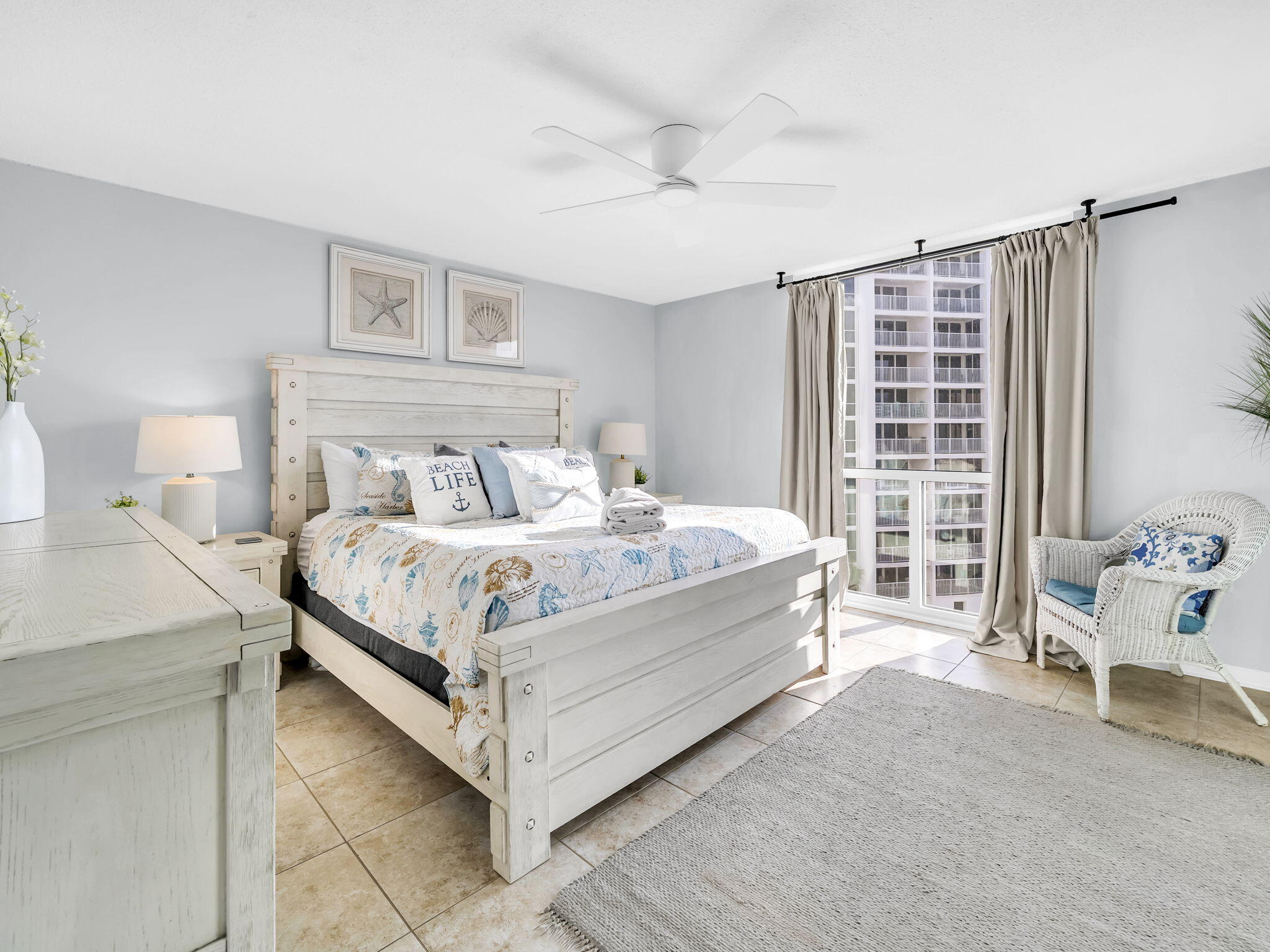 SHORELINE TOWERS 2 - Residential