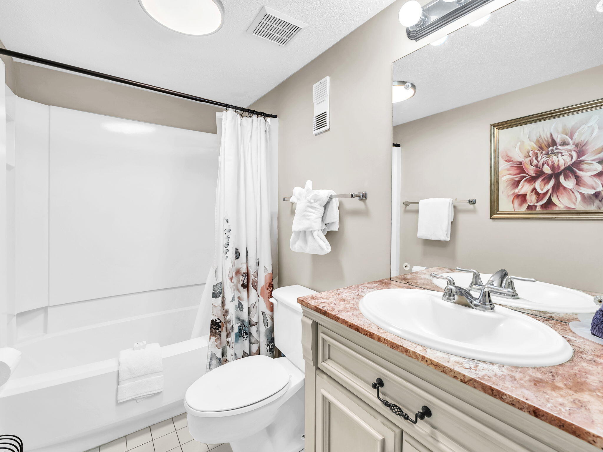 SHORELINE TOWERS 2 - Residential