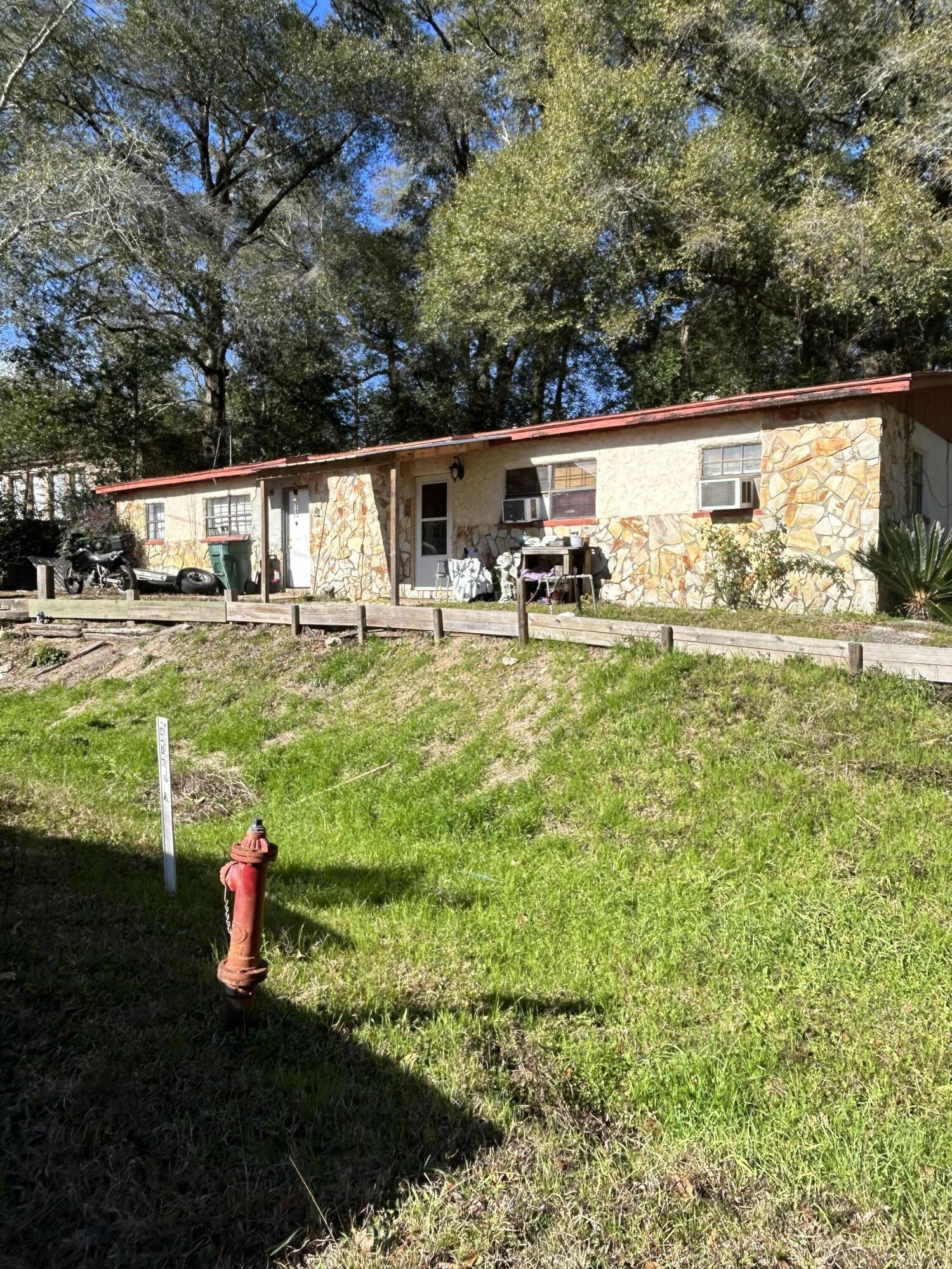 TOWN OF DEFUNIAK SPRINGS - Residential