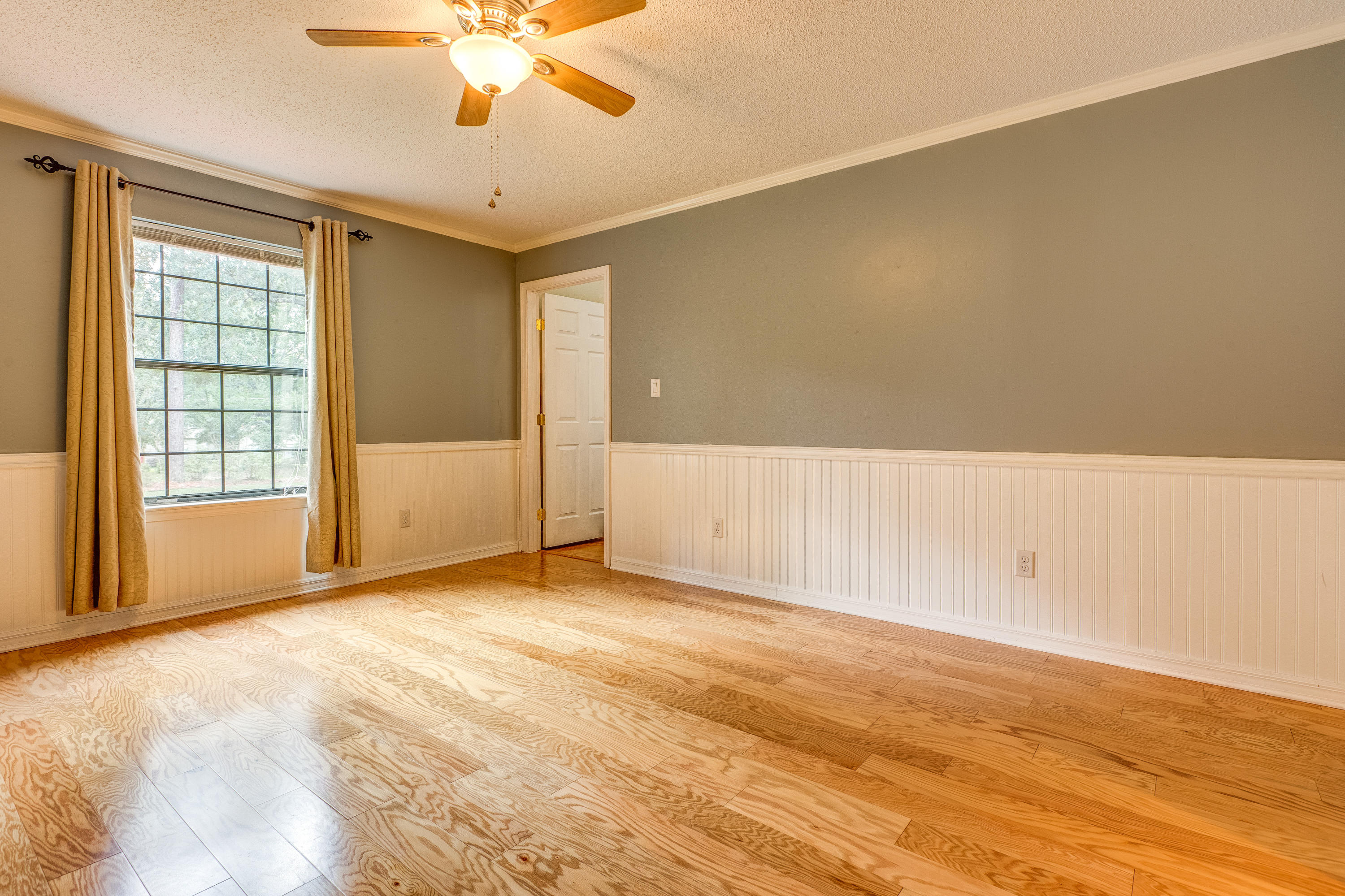 Pine forest manor - Residential