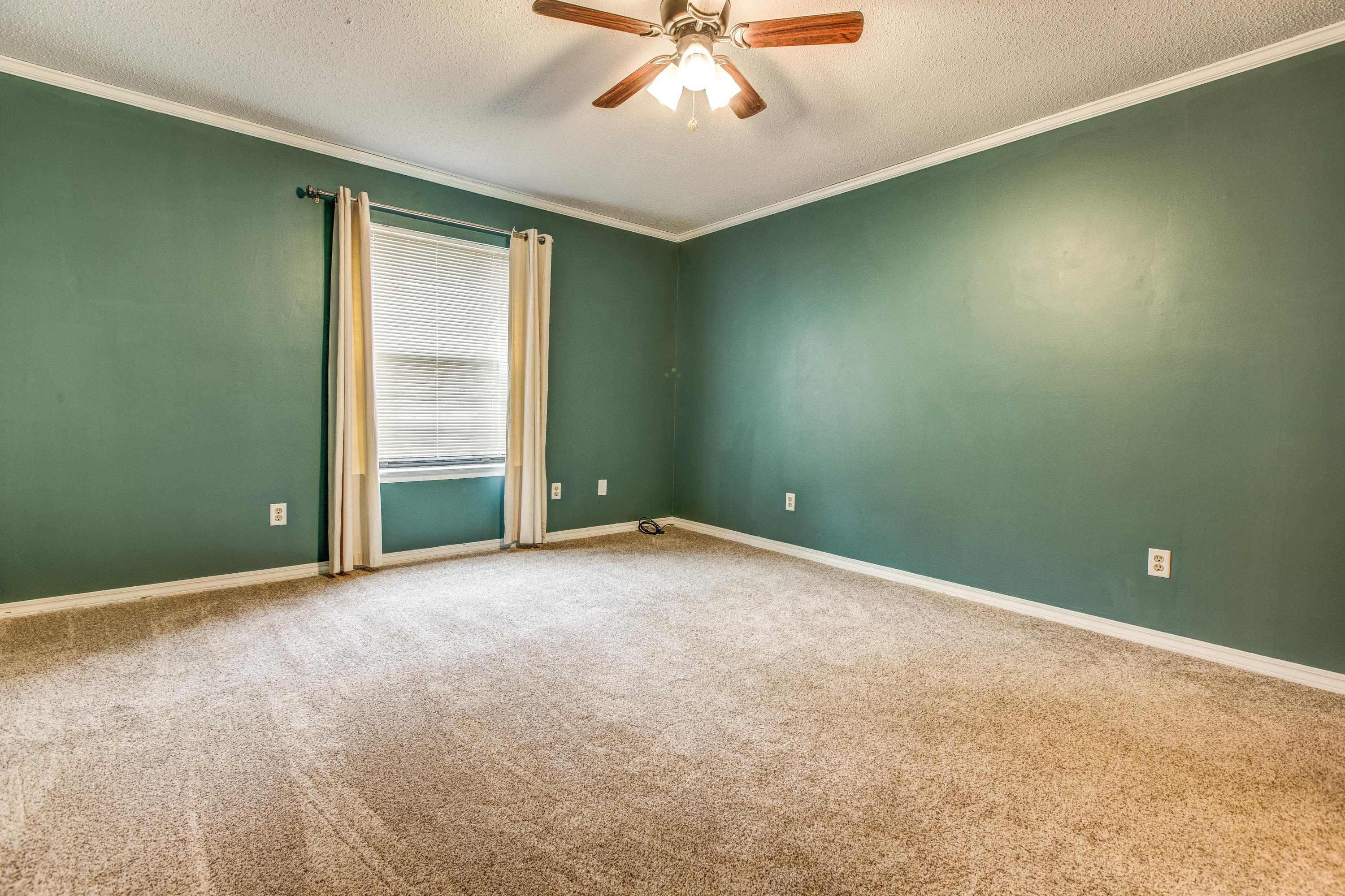 Pine forest manor - Residential