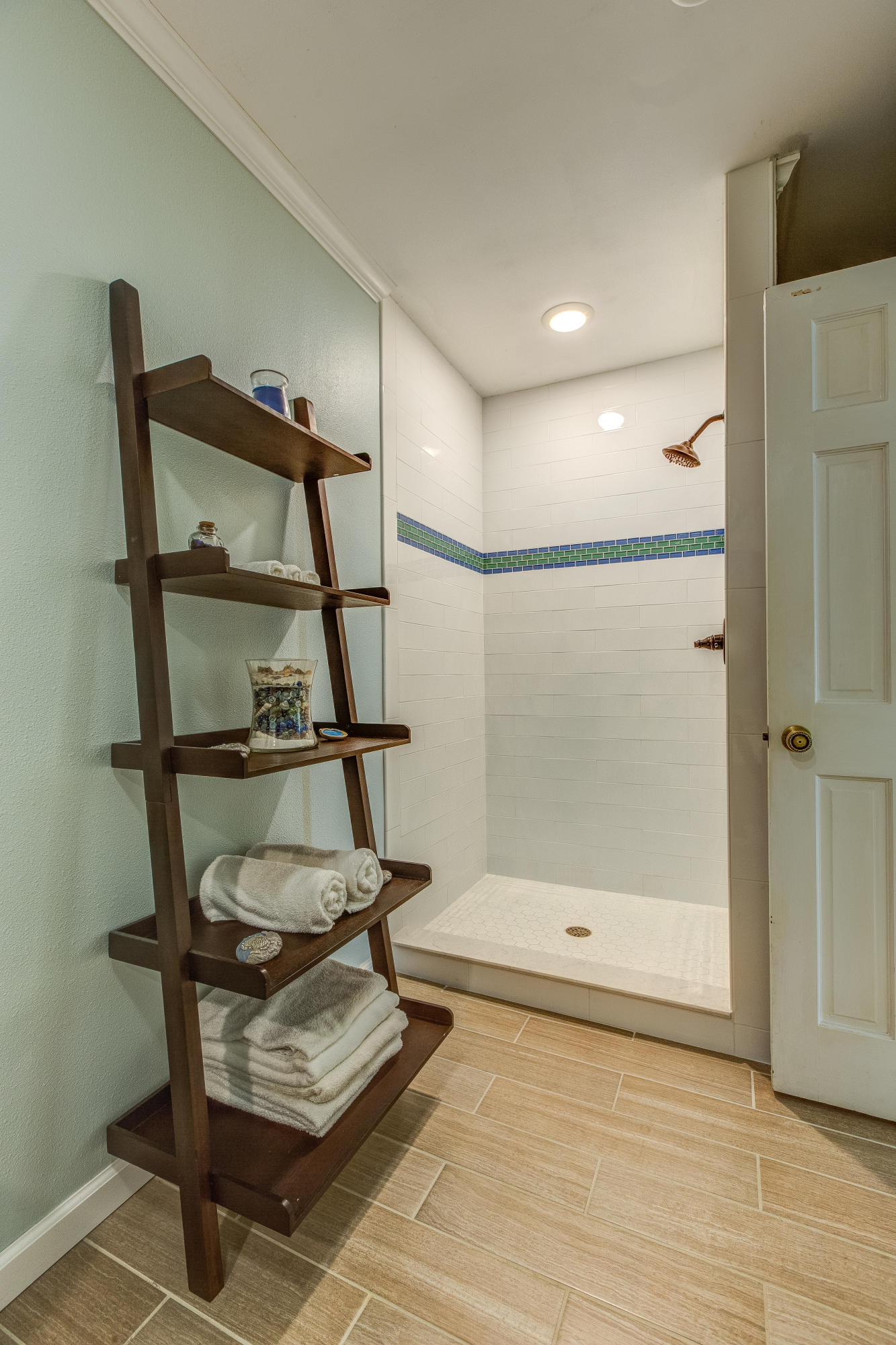 Pine forest manor - Residential