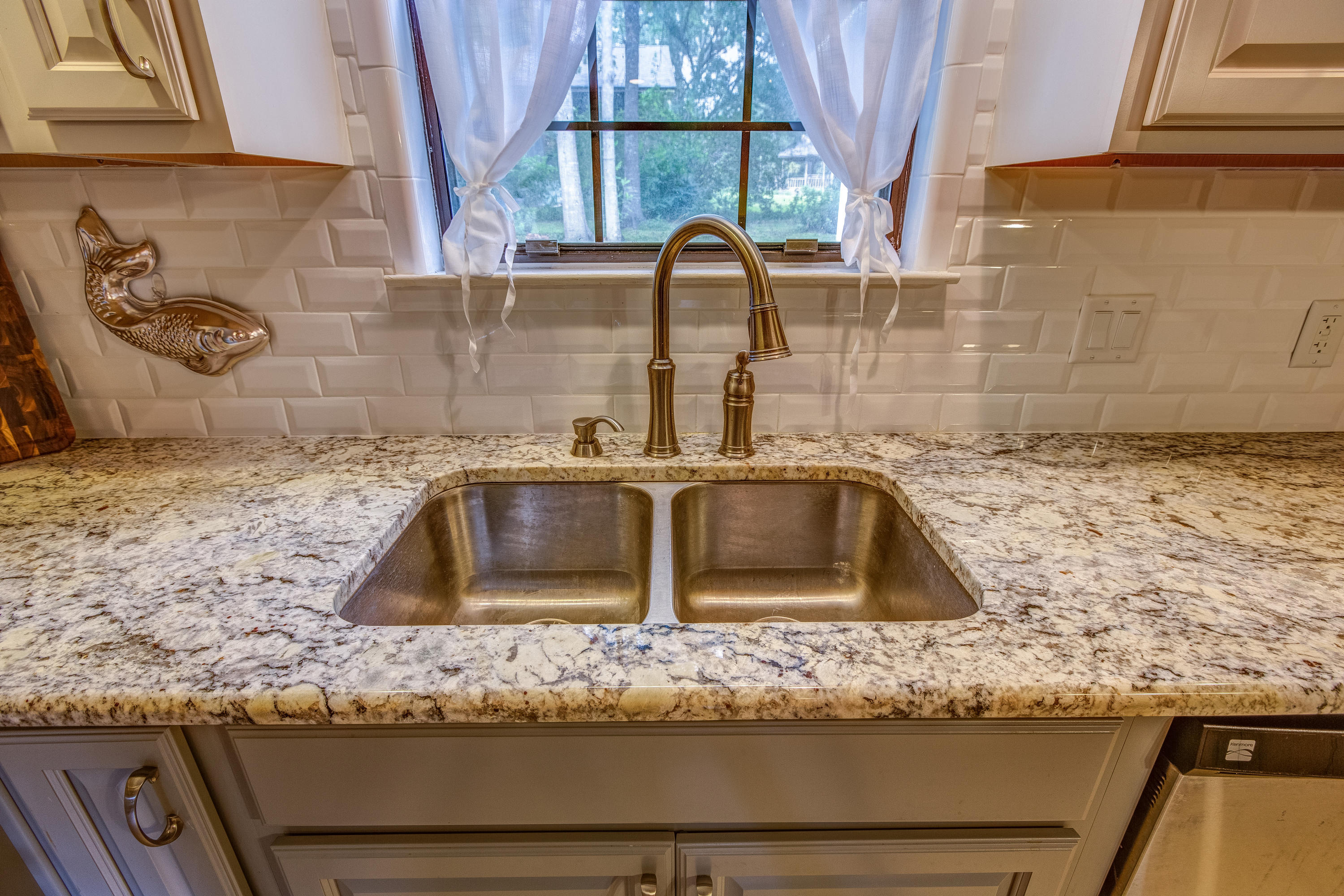 Pine forest manor - Residential