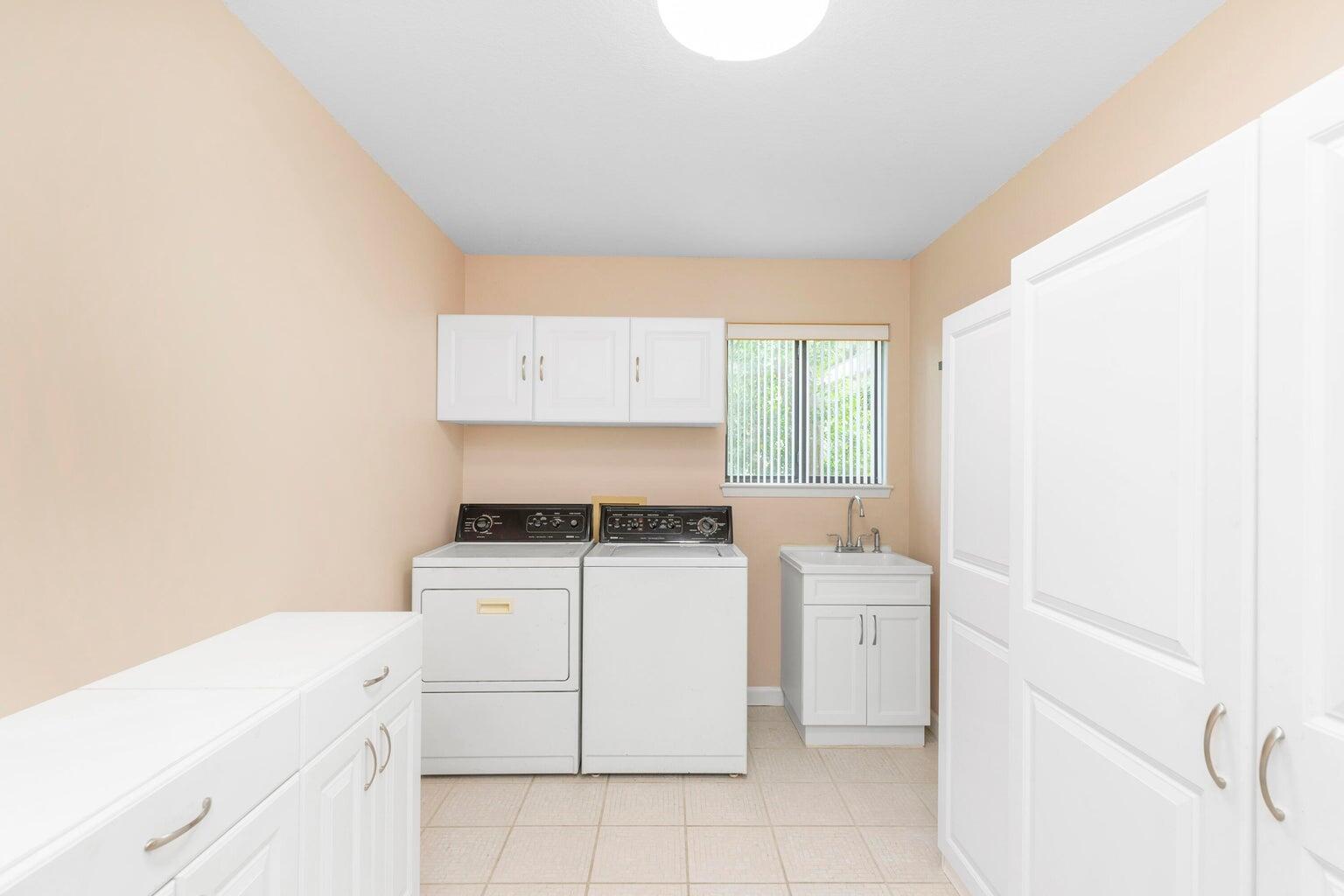 BLUEWATER BAY - Residential Lease