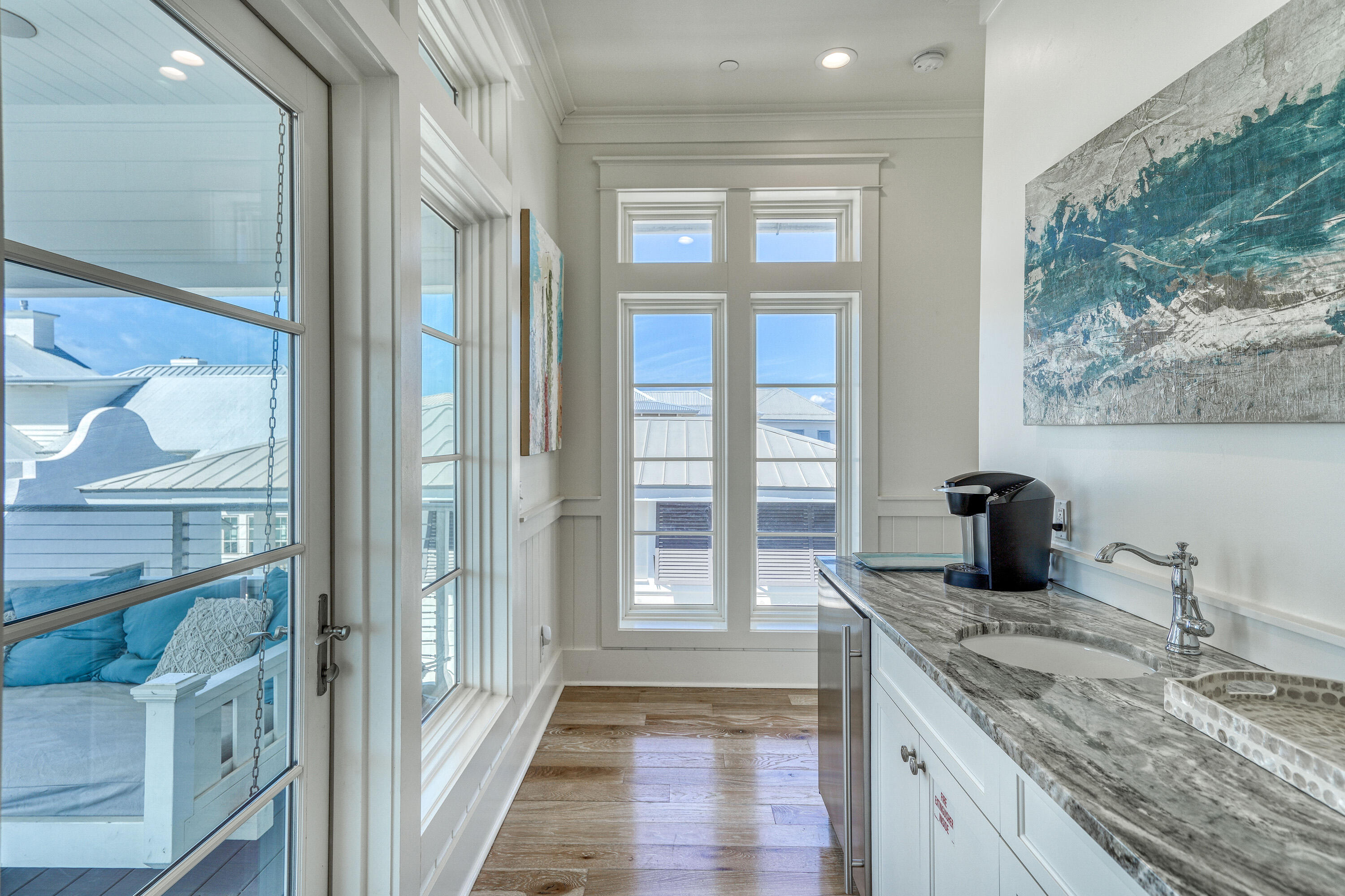 WATER'S EDGE - Residential
