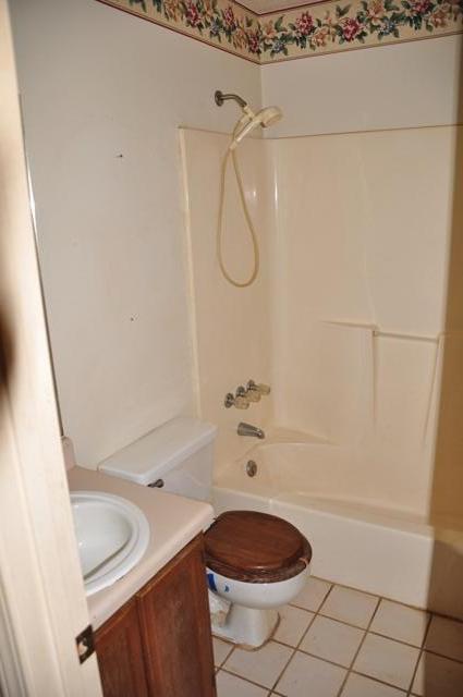 MONAHAN MANOR - Residential