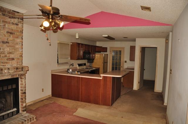 MONAHAN MANOR - Residential