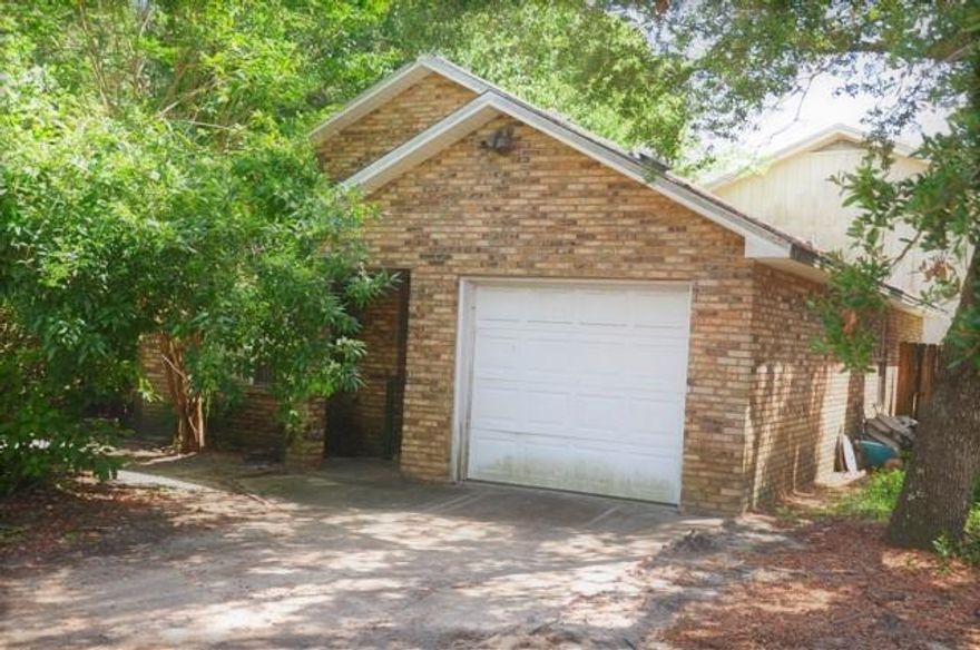 REO. Charming home located in the heart of Fort Walton Beach! This home features classic all-brick siding, a 1-car garage, and a fireplace that will be great to cozy up next to on those colder nights. After a long day, sit back and relax in the enclosed porch with a refreshing beverage. Entertain guests at the breakfast bar while you prepare mouth watering meals in the kitchen. Home is close to everything, including: grocery stores, restaurants, the beautiful beaches of Destin, and Eglin AFB. Hurry, this home will not last. Call today to view this home!