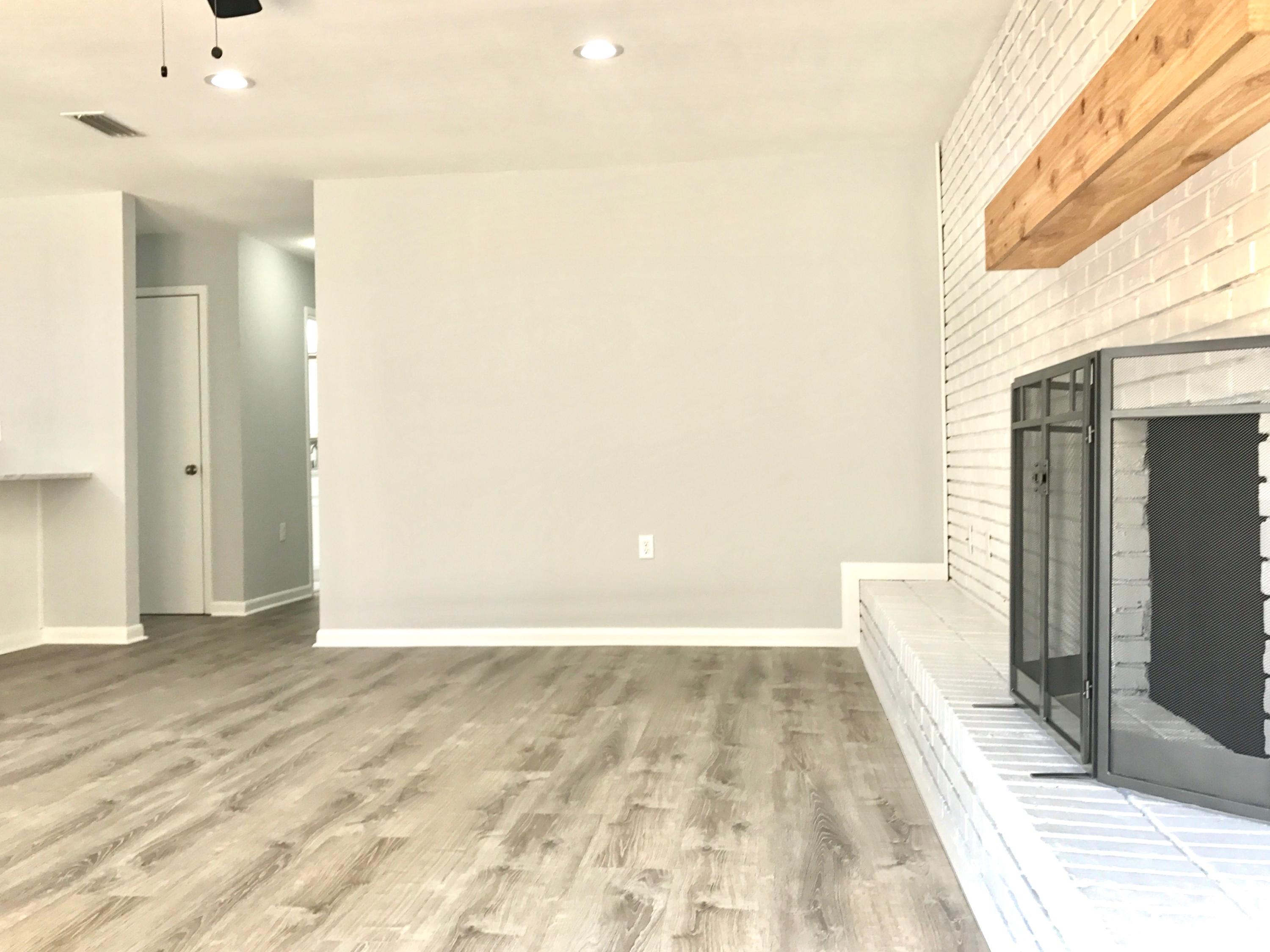 BAYOU POQUITO - Residential