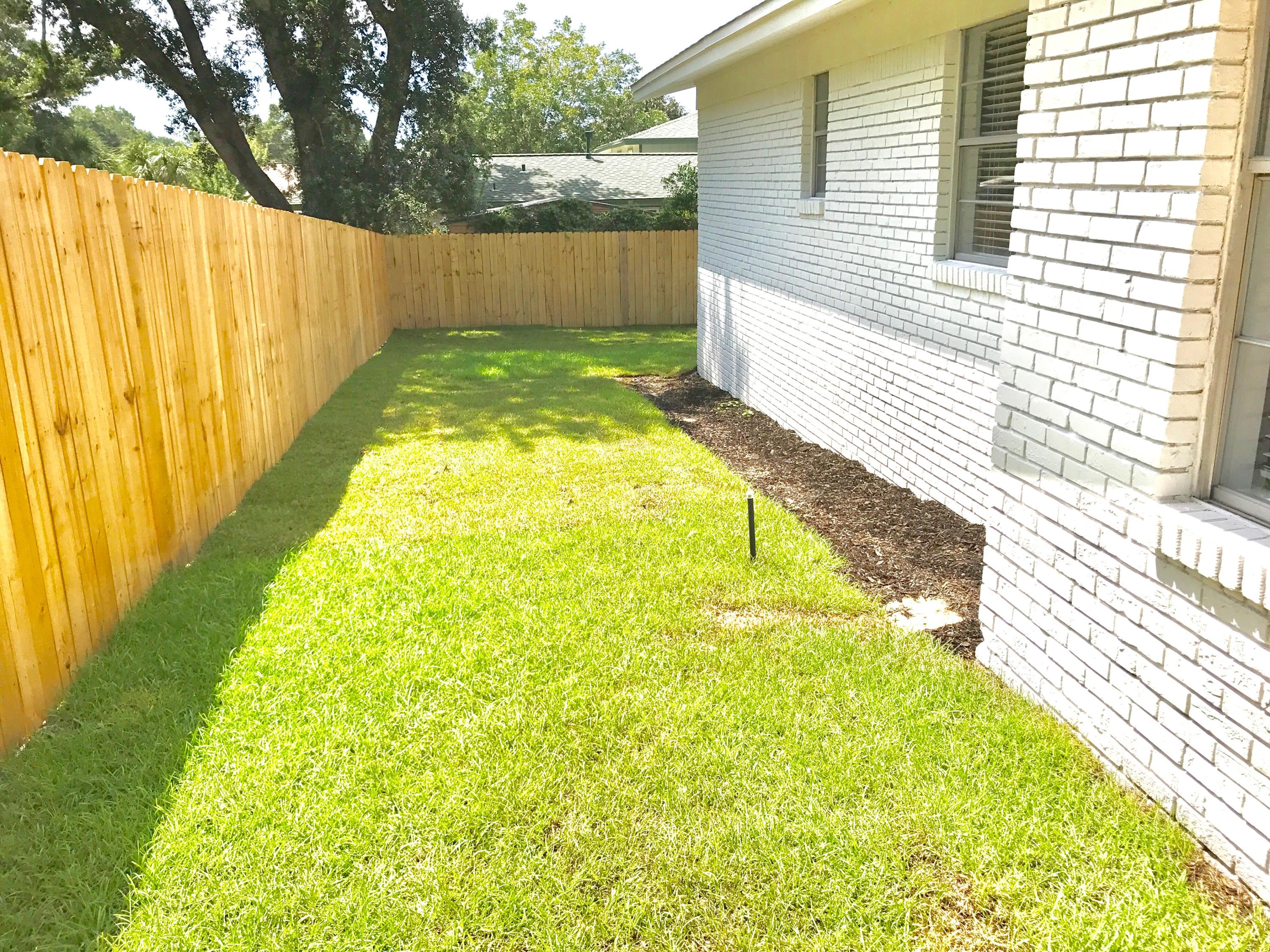 BAYOU POQUITO - Residential