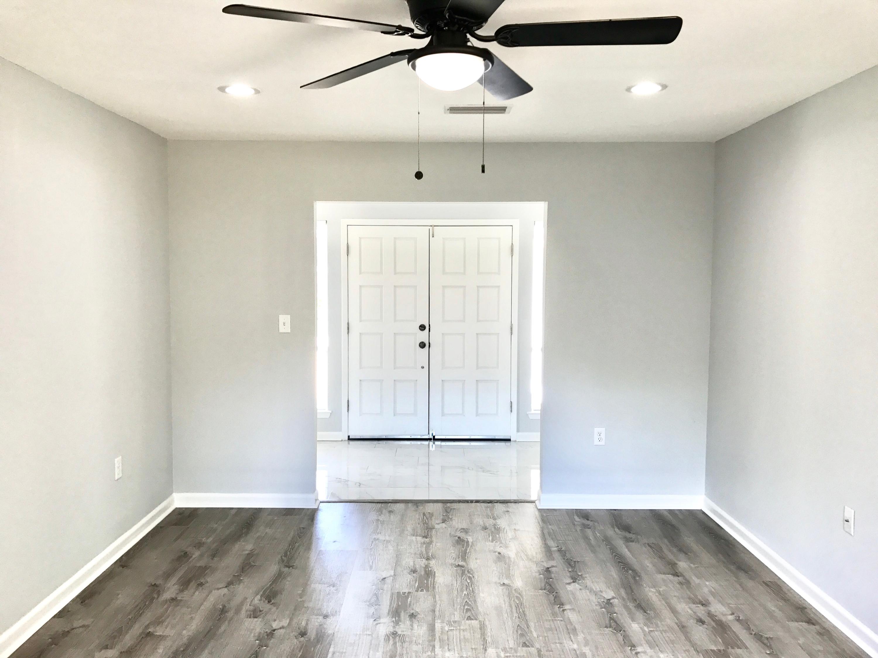 BAYOU POQUITO - Residential