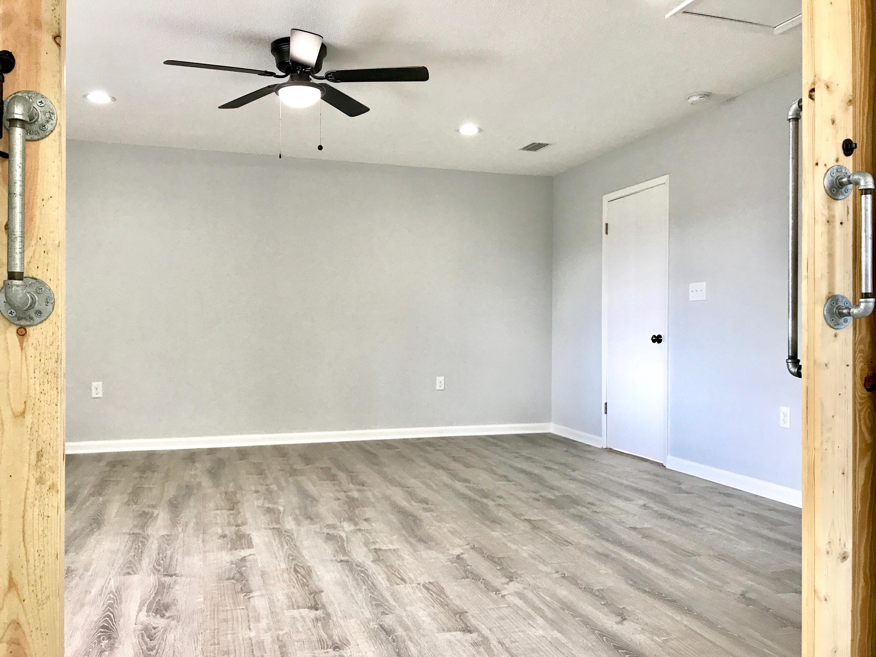 BAYOU POQUITO - Residential