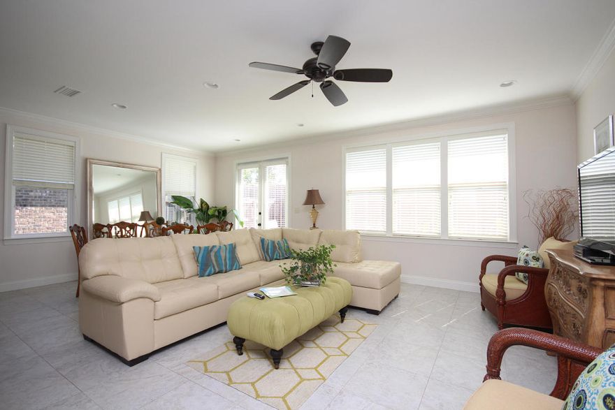 Charming, Huff built, 3bedroom/2bath home in Niceville's Arrowhead subdivision. Open floor plan accented by 18-inch ceramic tiles and 9' ceilings with beautiful crown molding. Family room opens onto kitchen and dining area creating a comfortable open feel. Kitchen outfitted with beautiful wood cabinets, granite counter tops, as well as over-sized breakfast bar. Laundry room conveniently located off the kitchen and garage. Master suite features a glass-enclosed, walk-in shower. Two additional bedrooms and bath finish off this lovely home. Walk-in closets in each room, and recessed lighting throughout. Conveniently located near Eglin Air Force, Duke field, 7th Special Forces Group and only a short distance to shopping and the white, sandy beaches of Destin. Schedule your showing today!