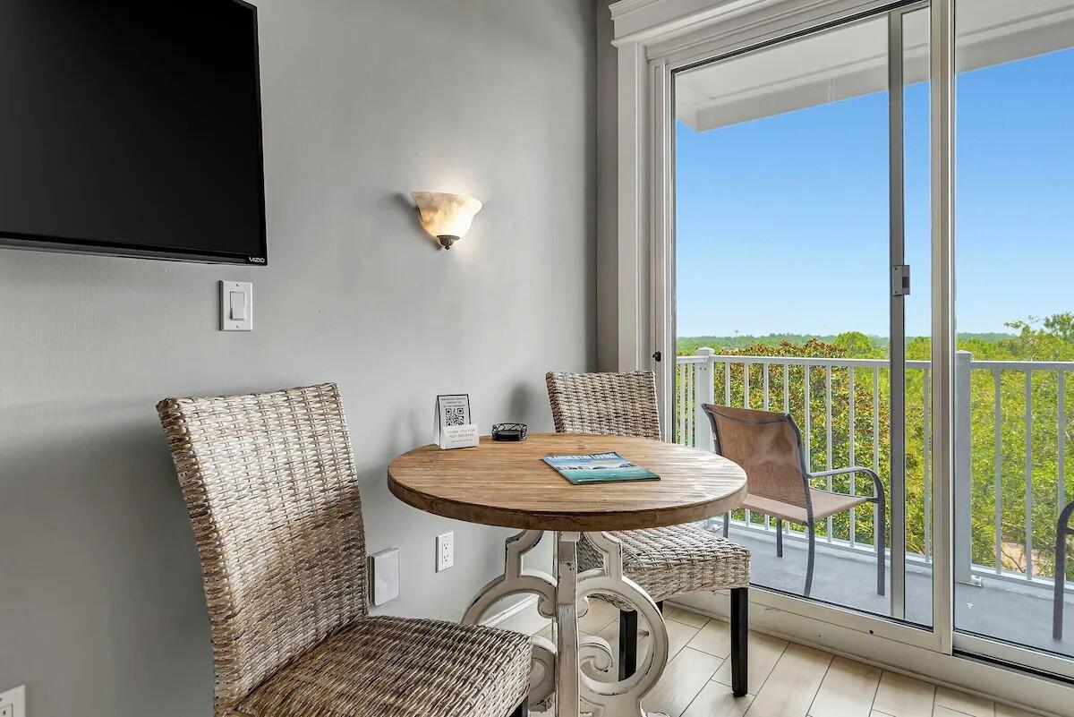 GRAND SANDESTIN - Residential Lease