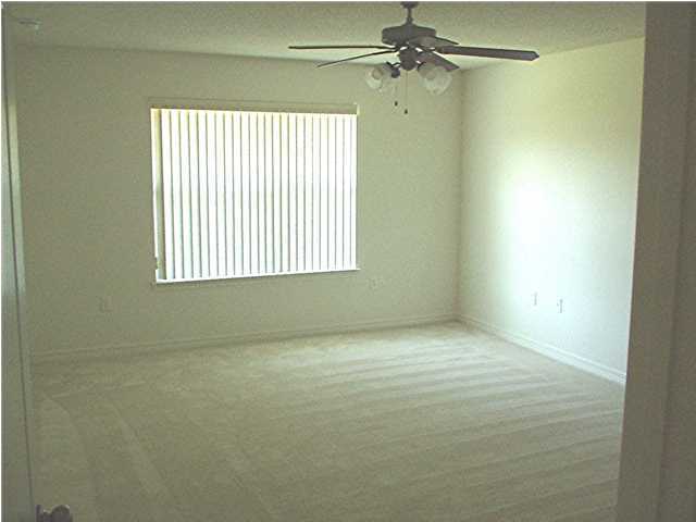 CREETWOOD VILLAGE - Residential