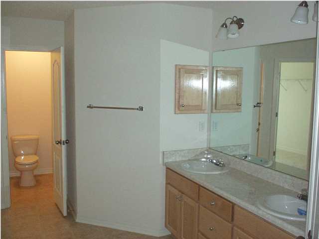 CREETWOOD VILLAGE - Residential