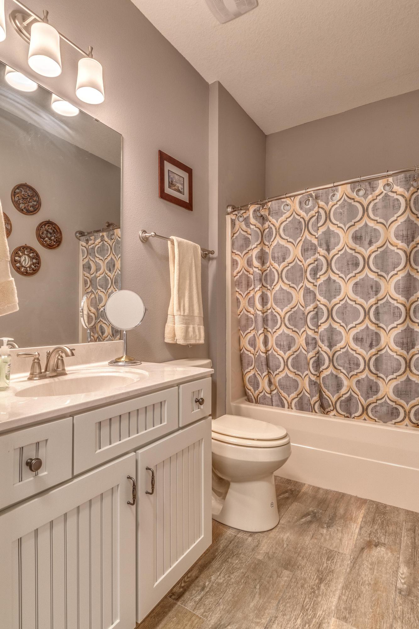 NATURE LAKE - Residential