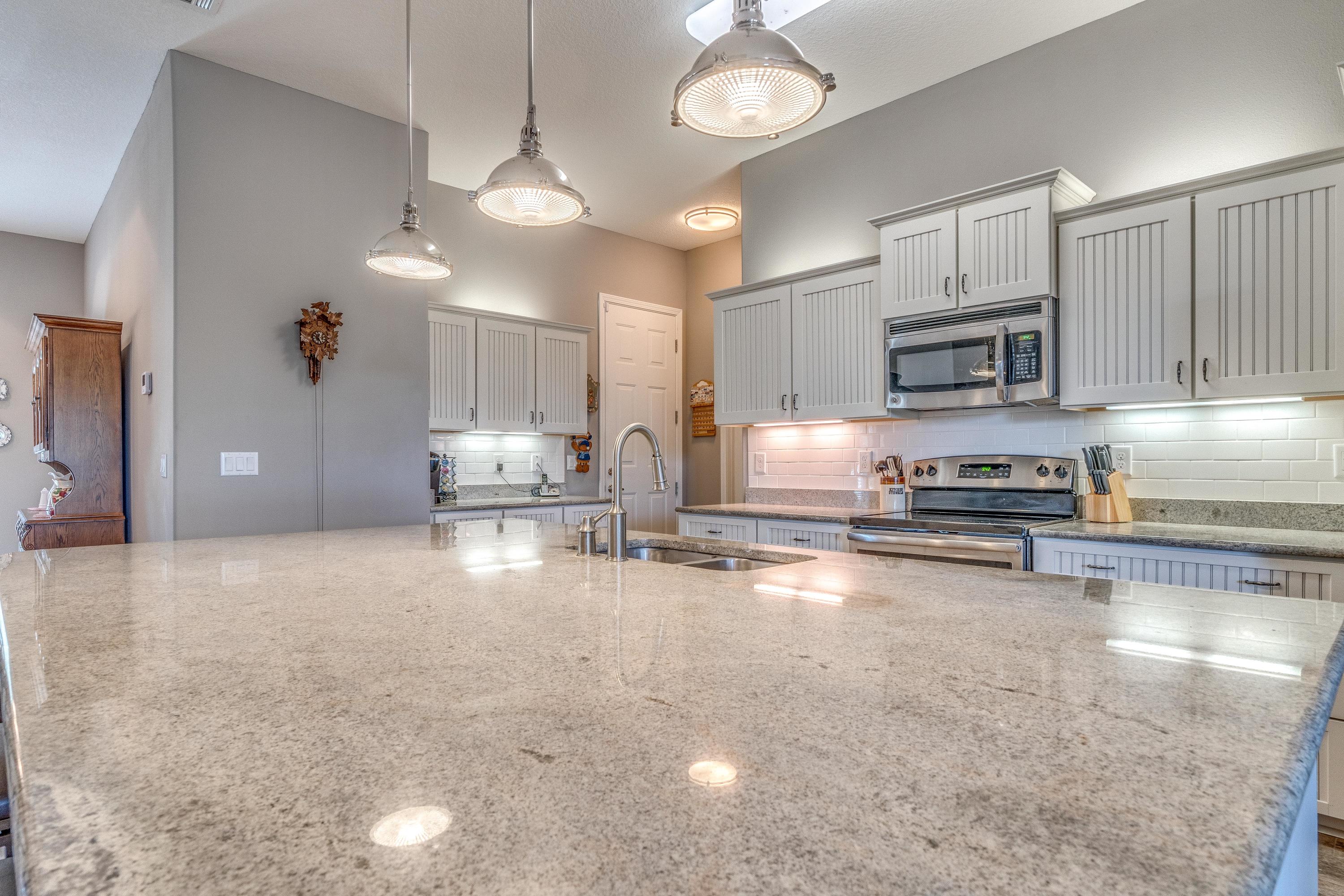 NATURE LAKE - Residential