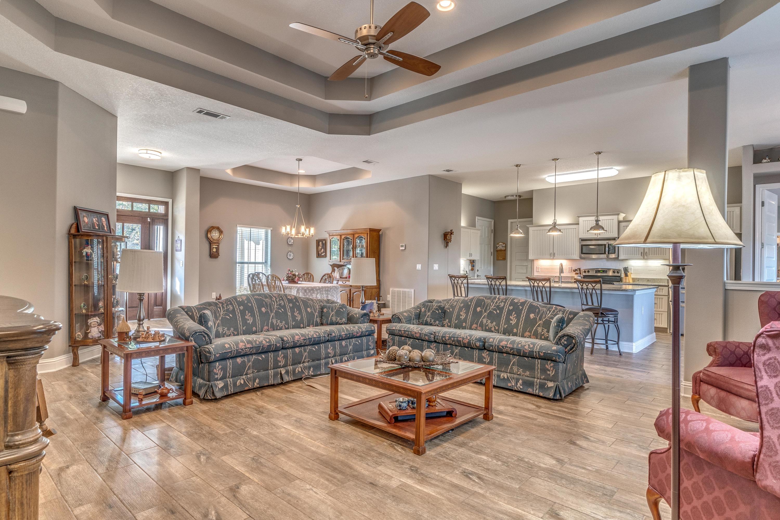 NATURE LAKE - Residential