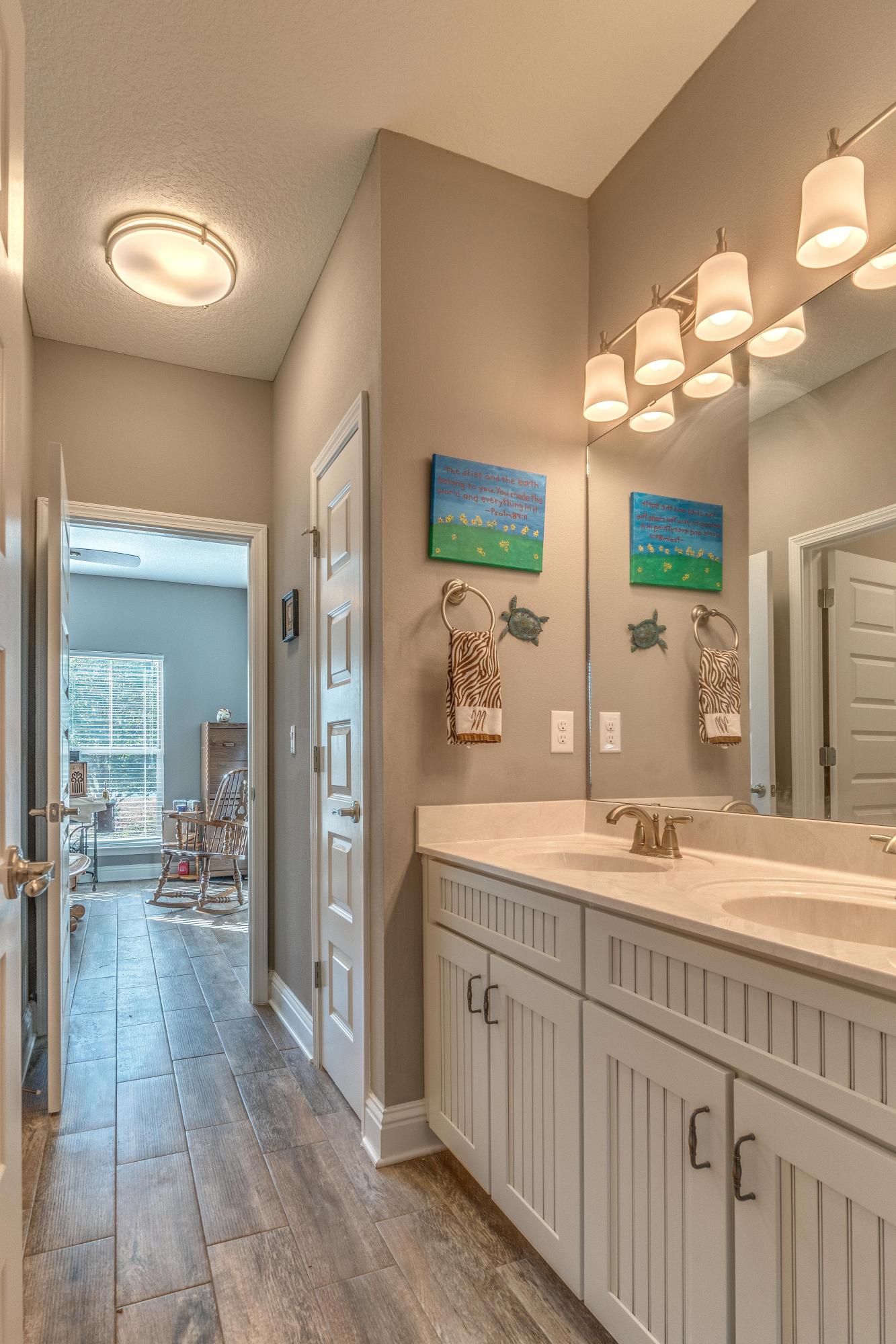 NATURE LAKE - Residential