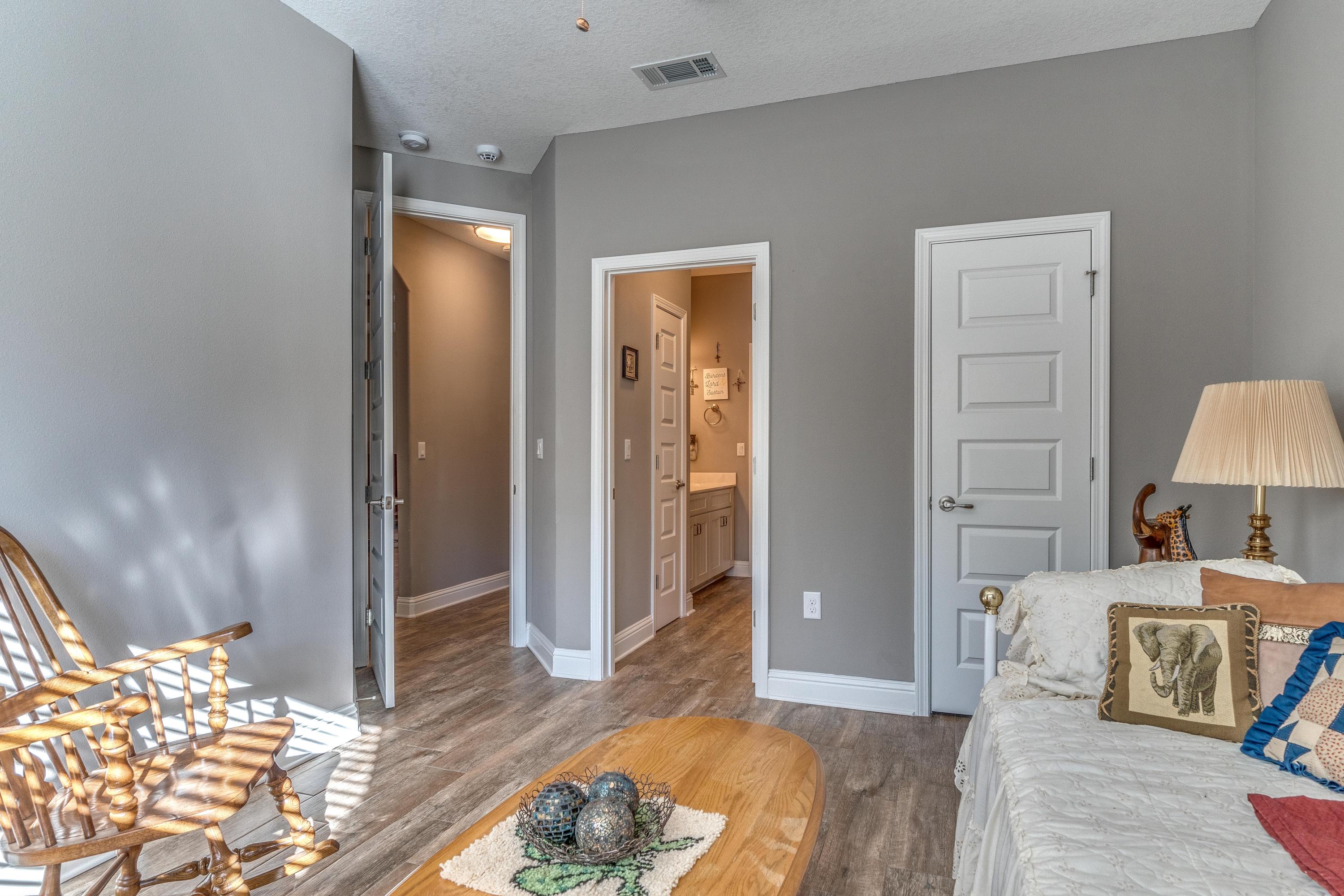 NATURE LAKE - Residential