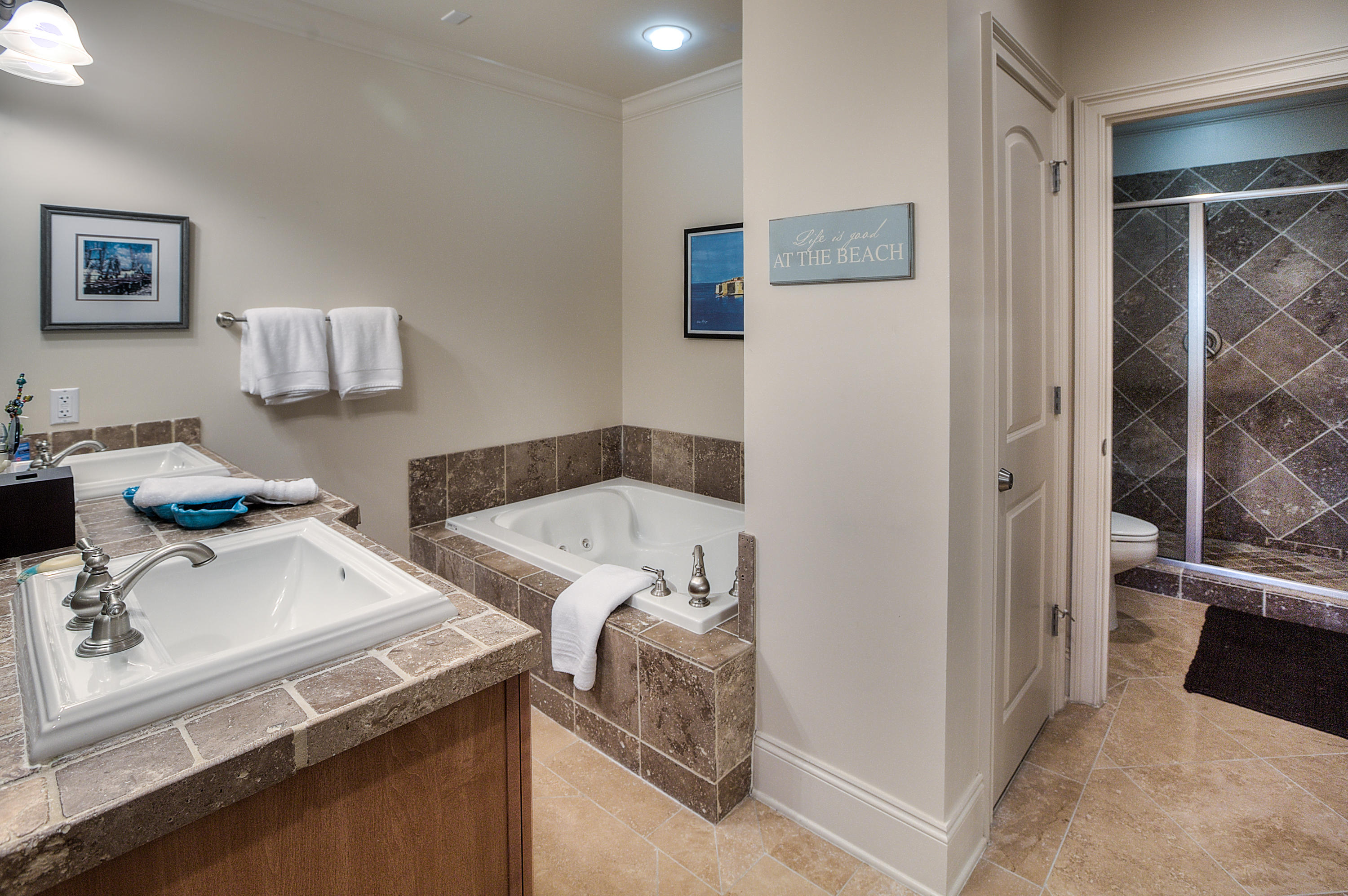 ADAGIO - Residential