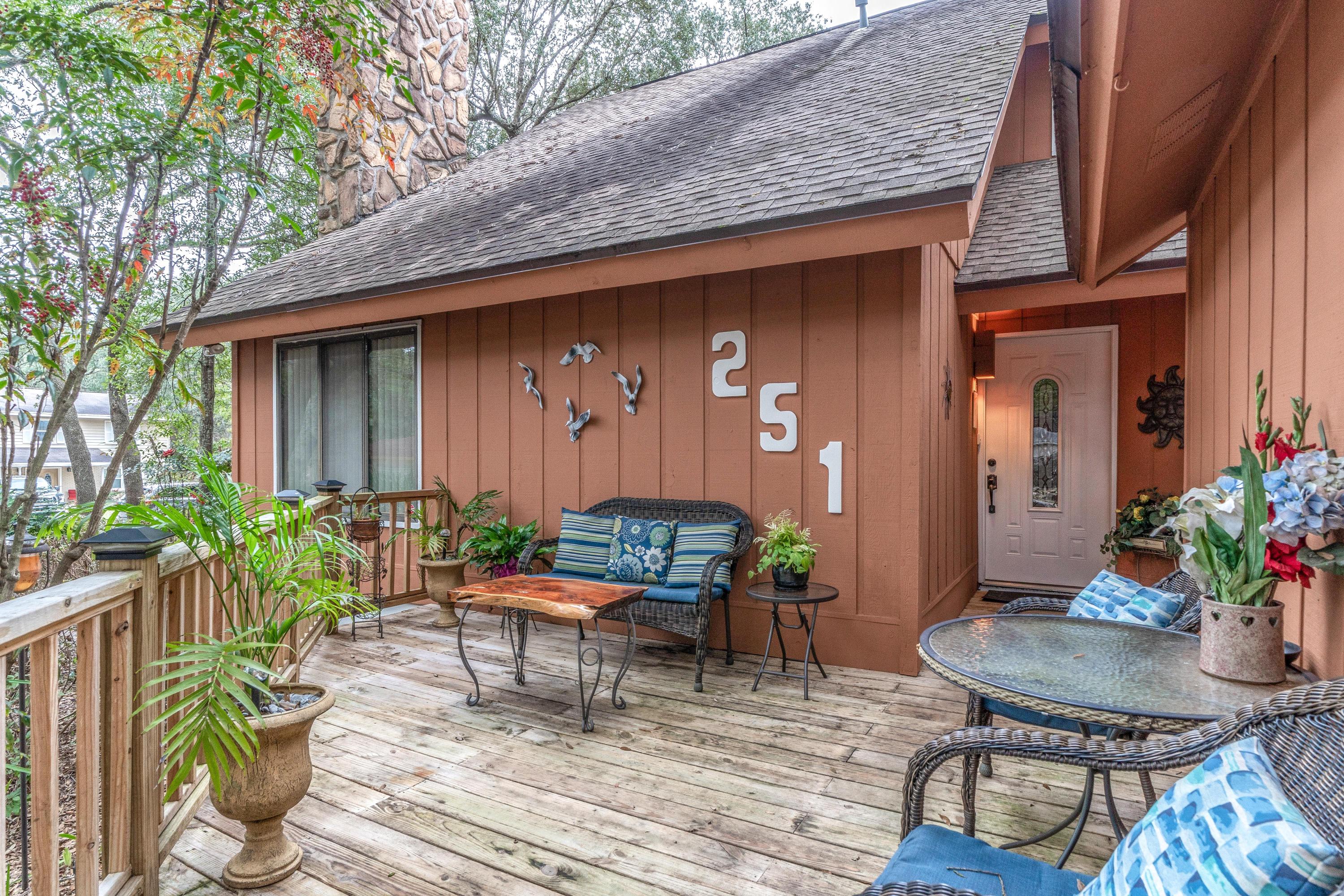 BAYOU WOODS 4TH ADD LOT 1 - Residential