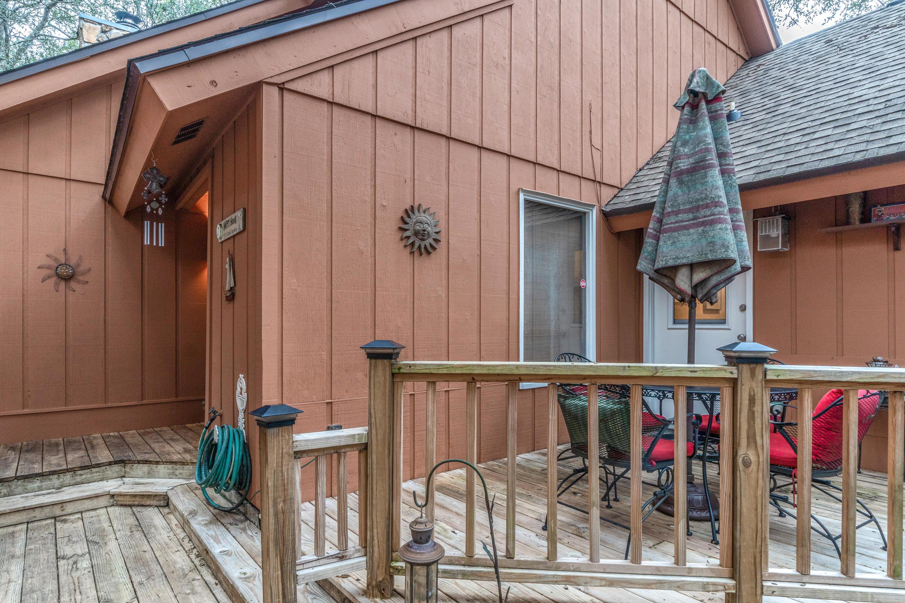 BAYOU WOODS 4TH ADD LOT 1 - Residential