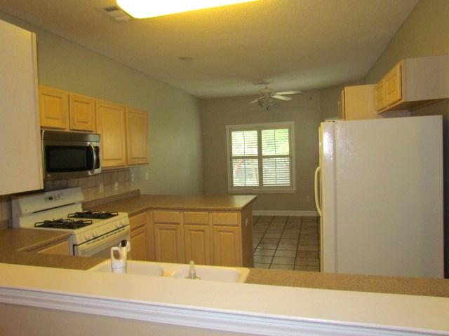 CHACATO LANDING - Residential Lease