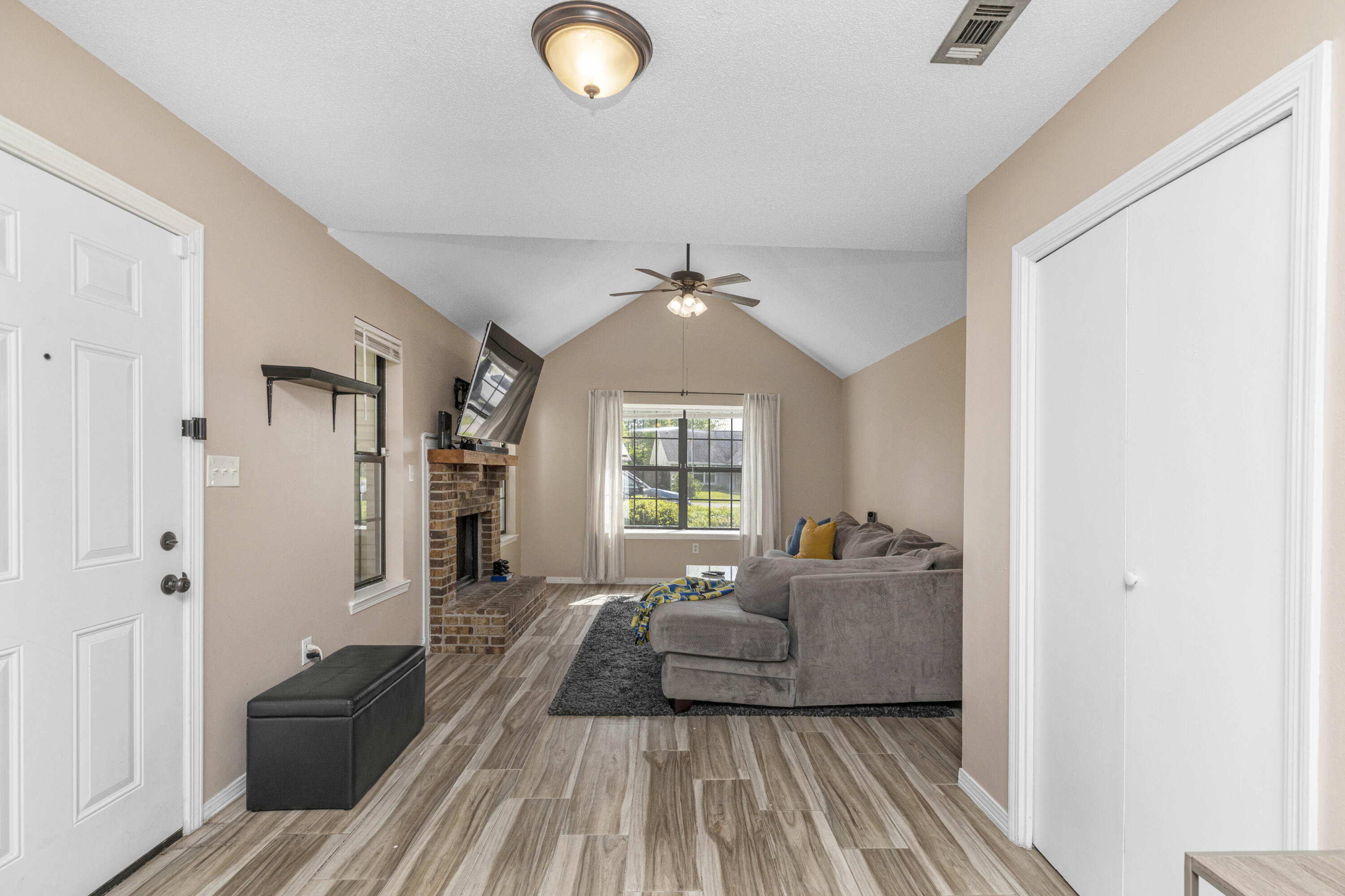 HIDDEN TRAILS PH 3 - Residential