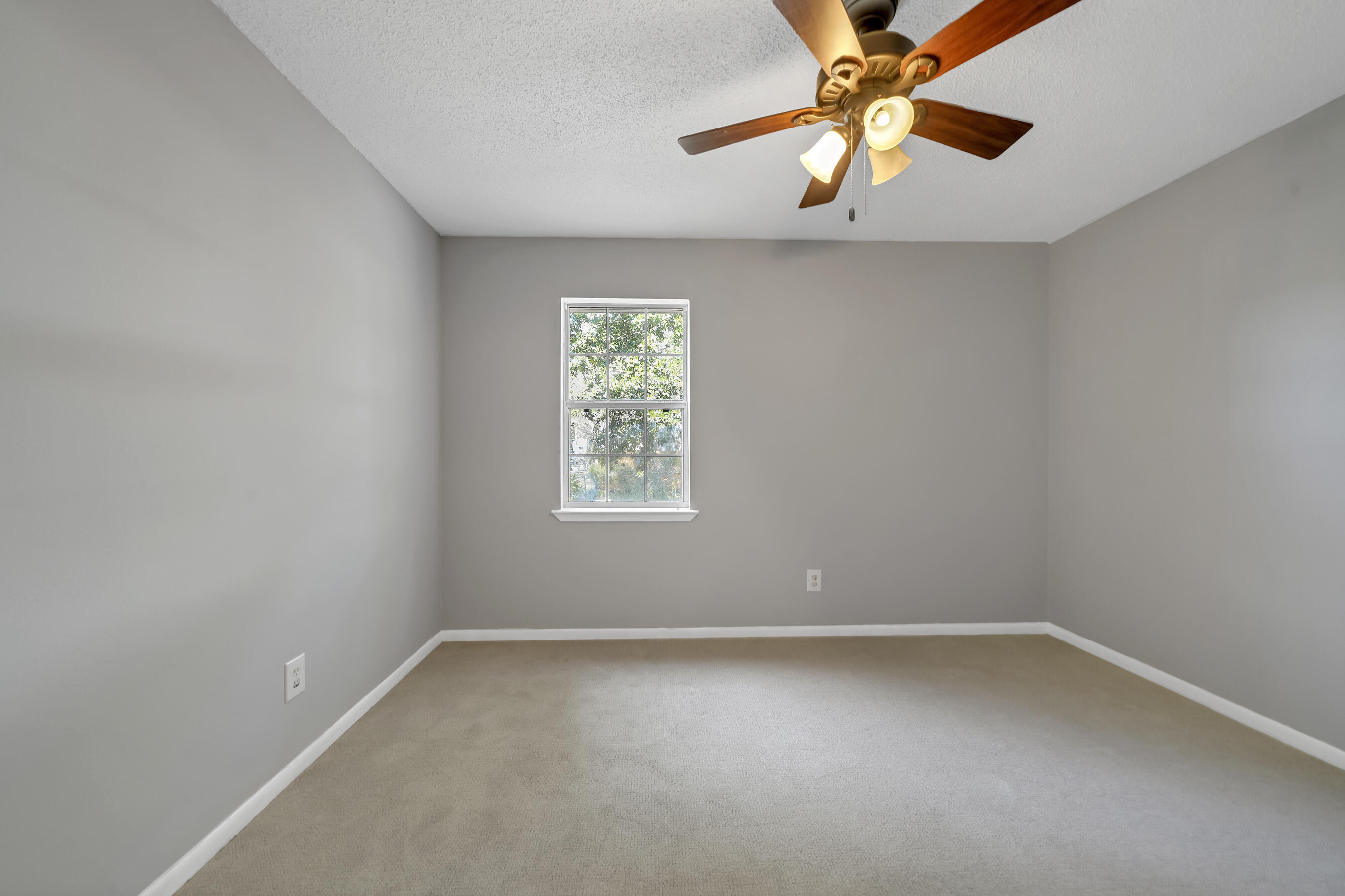 CHEROKEE ACRES - Residential