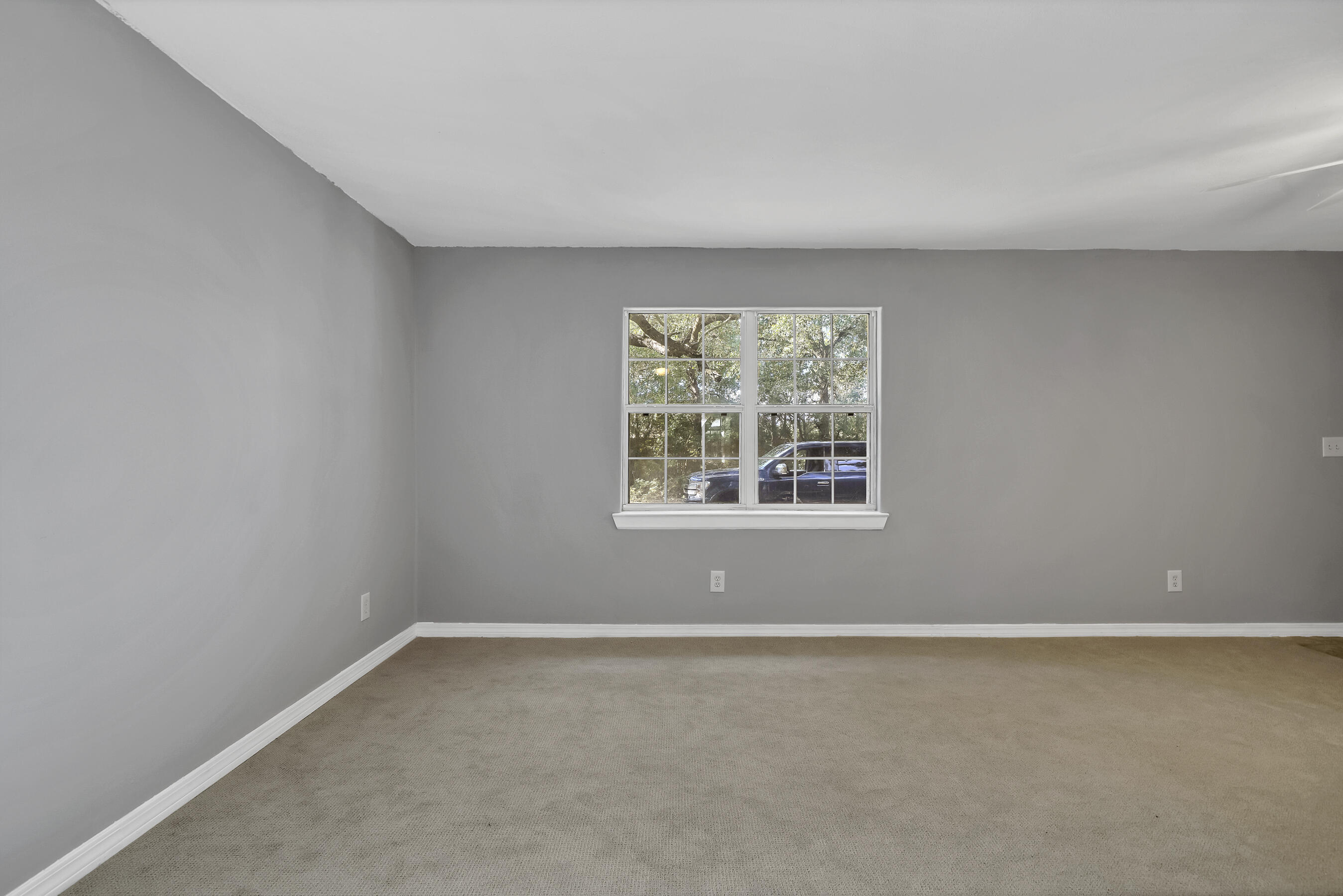 CHEROKEE ACRES - Residential