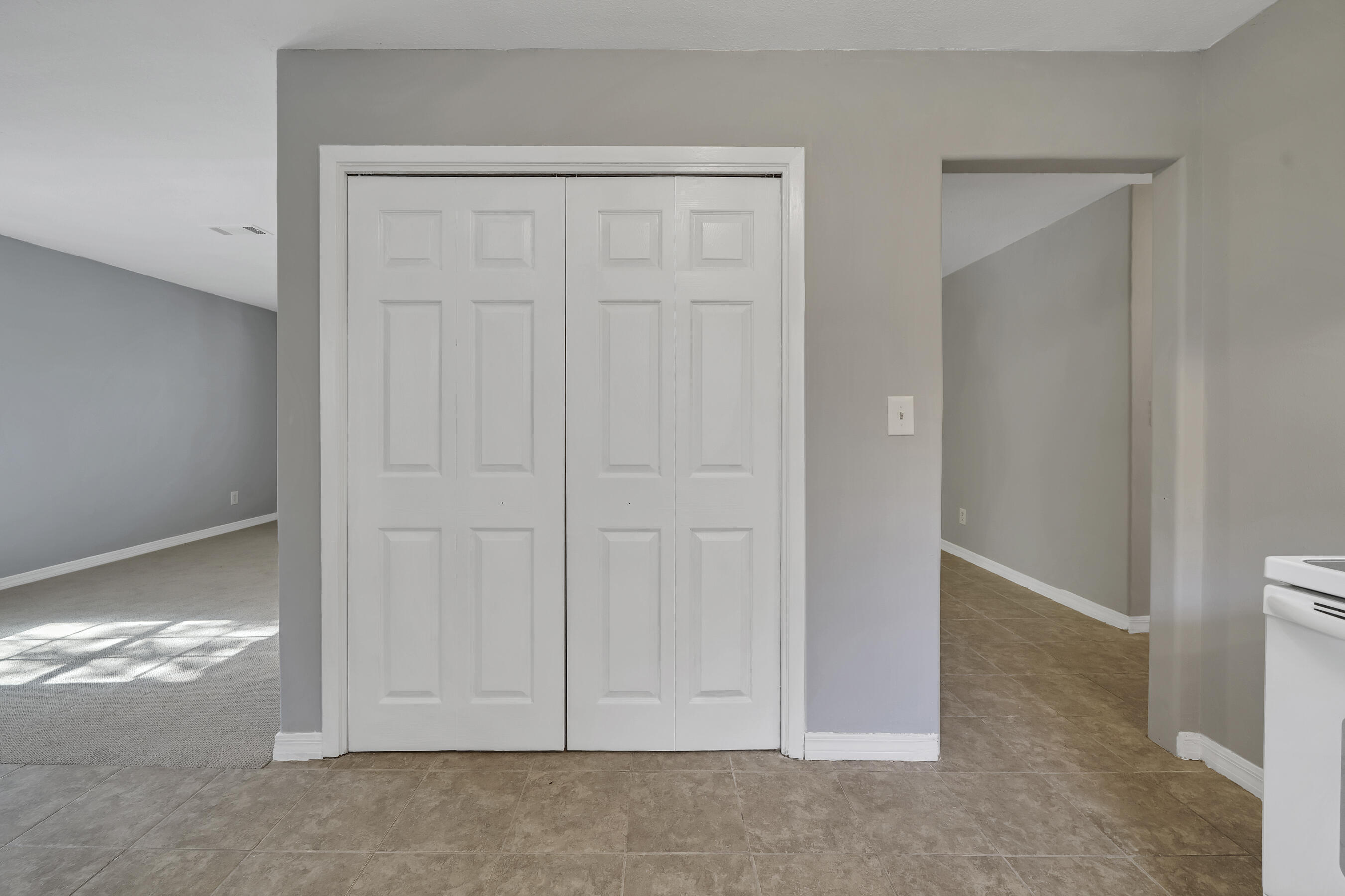 CHEROKEE ACRES - Residential