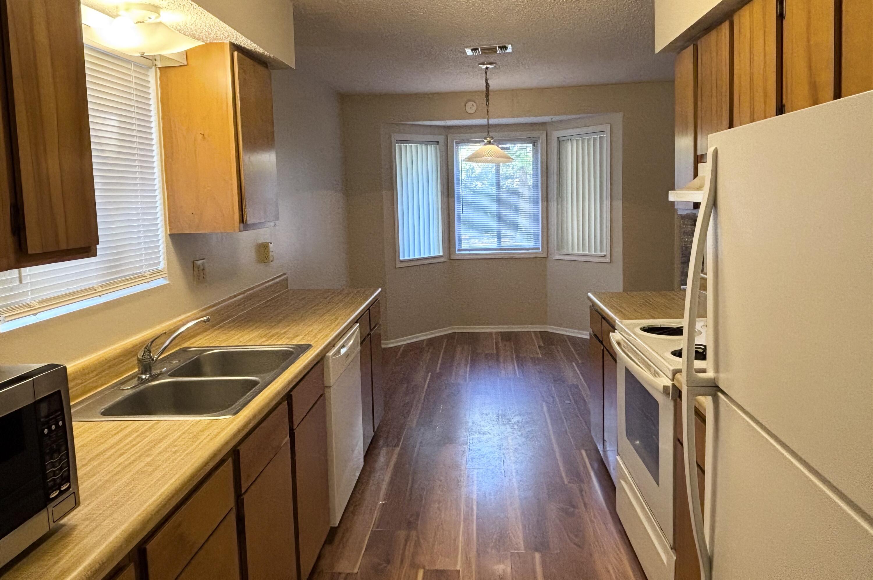 WYNNEHAVEN BEACH ESTATES - Residential Lease