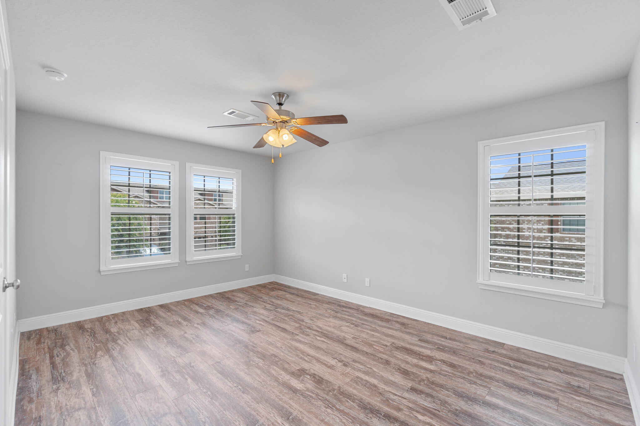 RESERVE POINTE - Residential
