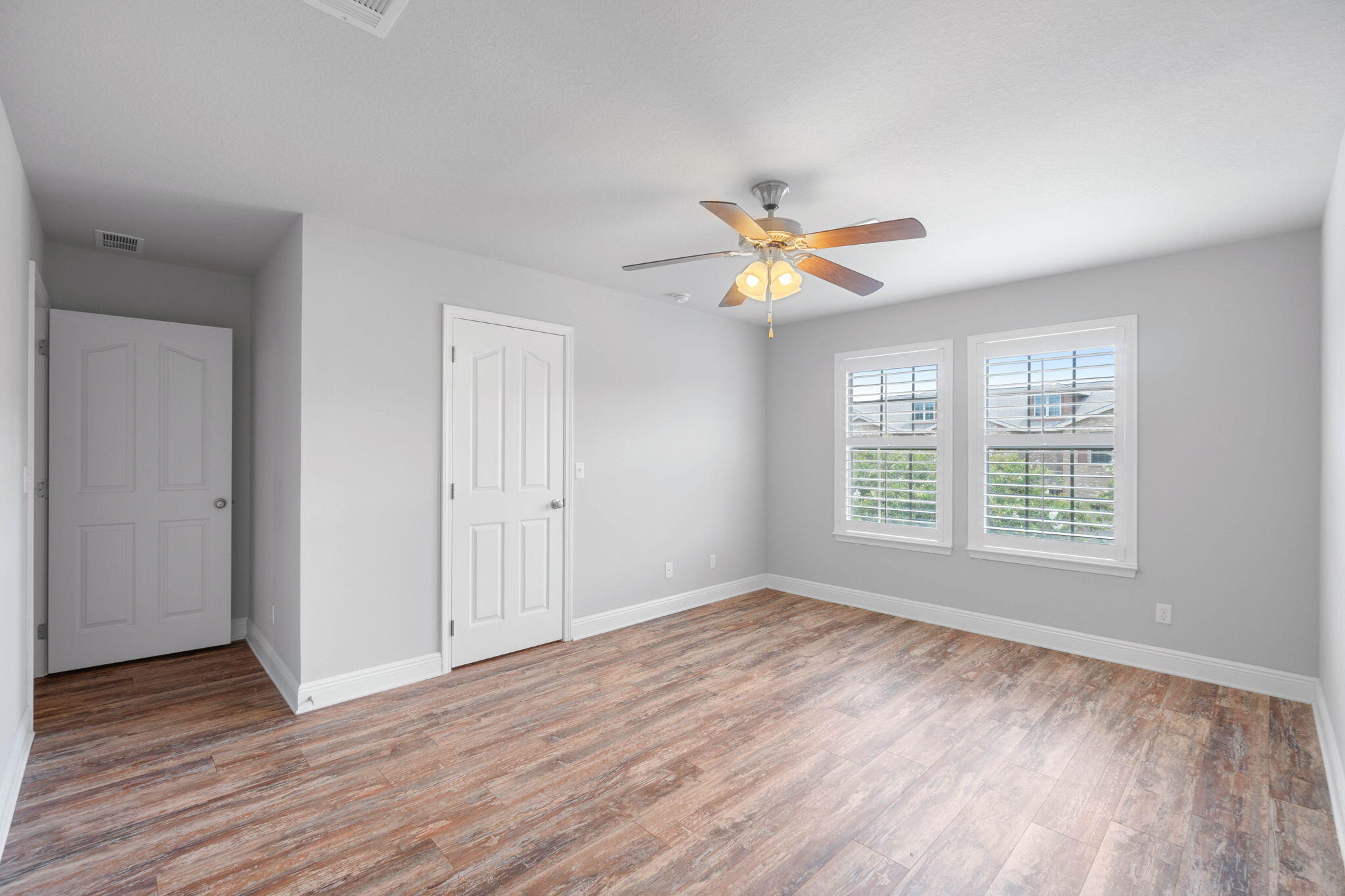 RESERVE POINTE - Residential