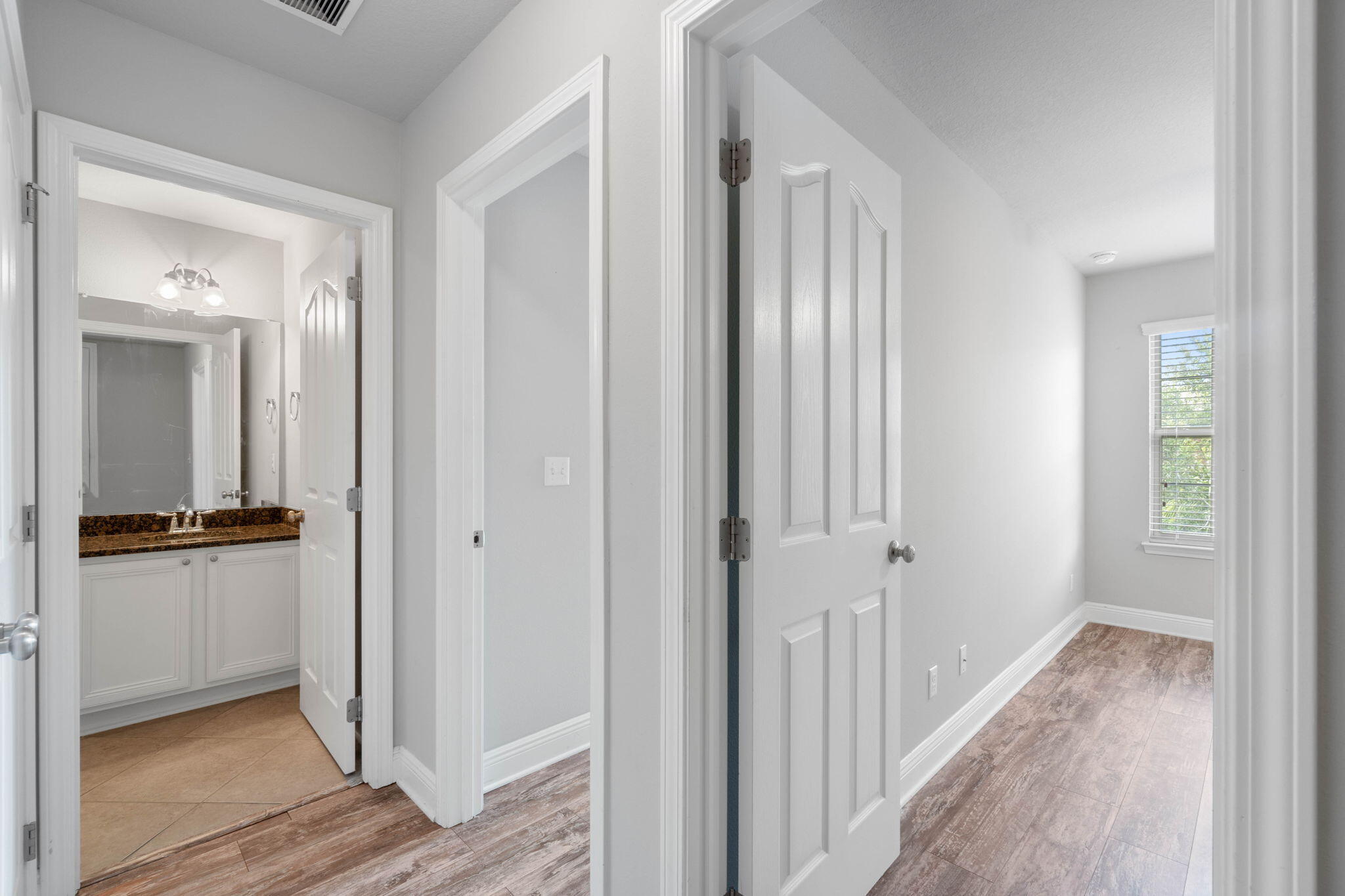 RESERVE POINTE - Residential