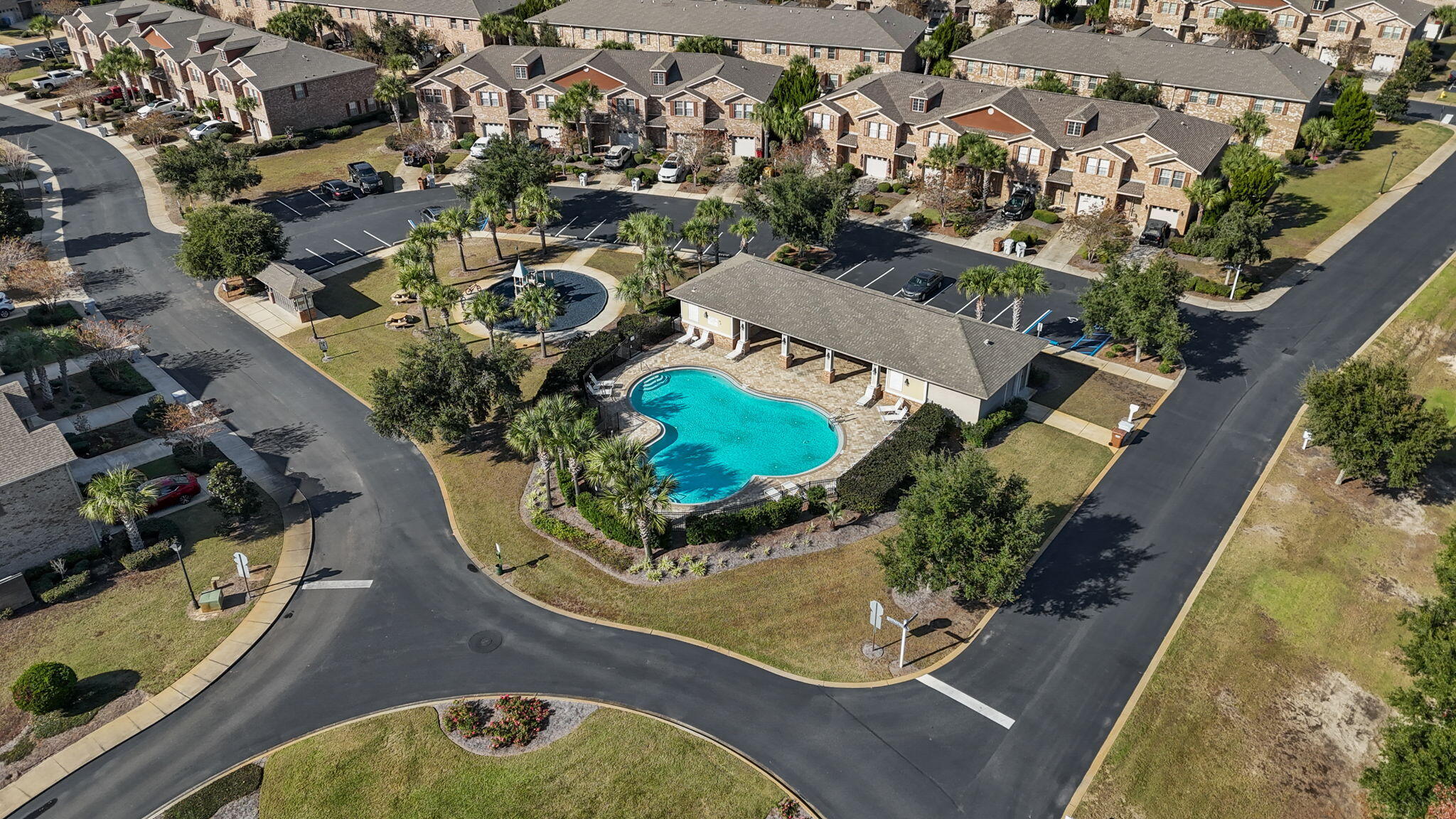 RESERVE POINTE - Residential