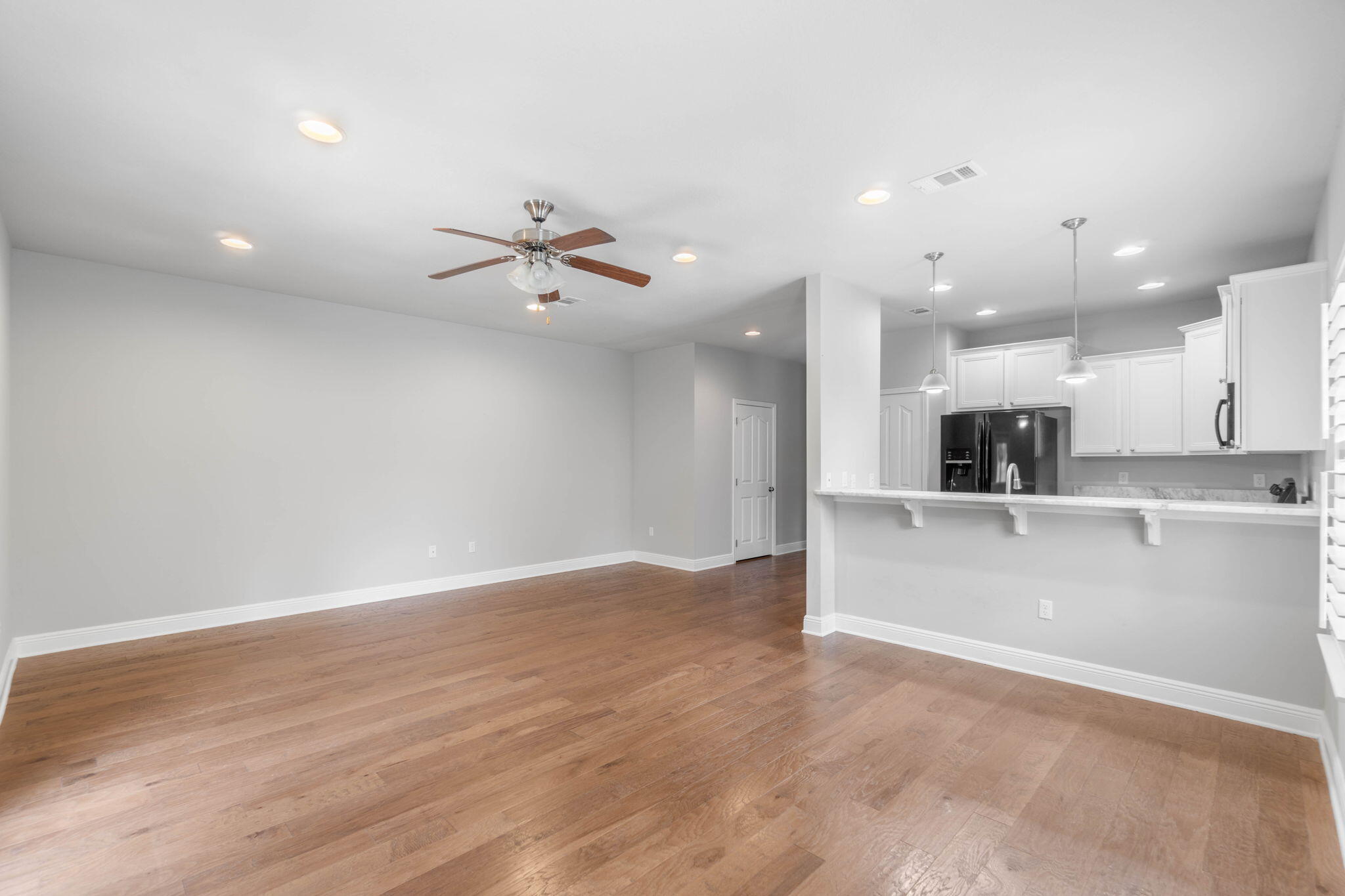 RESERVE POINTE - Residential